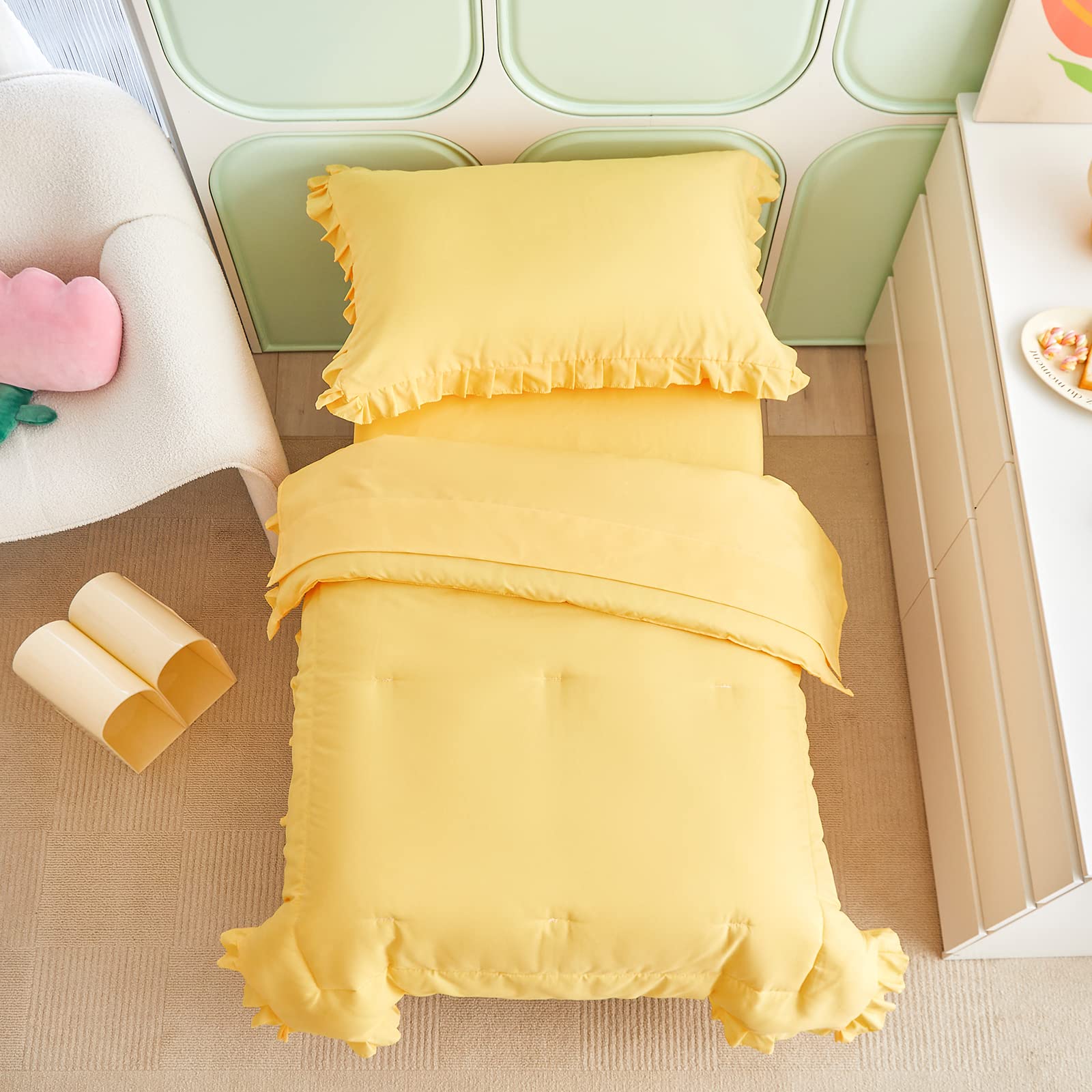 UOZZI Bedding yellow toddler 4-piece set packaging showcases complete bundle