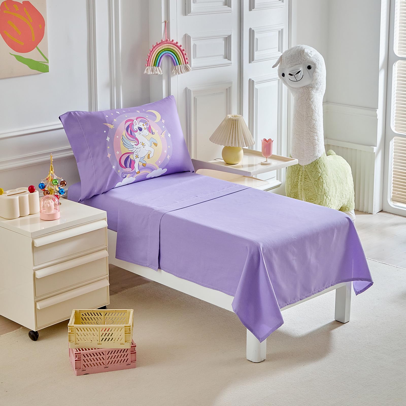 UOZZI BEDDING unicorn print design inspires imaginative play before sleep