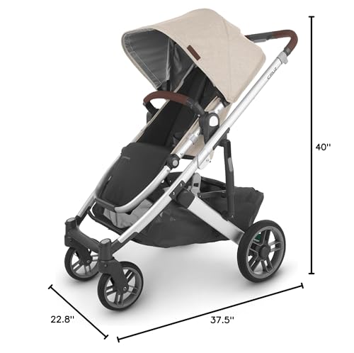 UPPAbaby Cruz V2 rain and bug shields keep little ones comfortable outdoors.