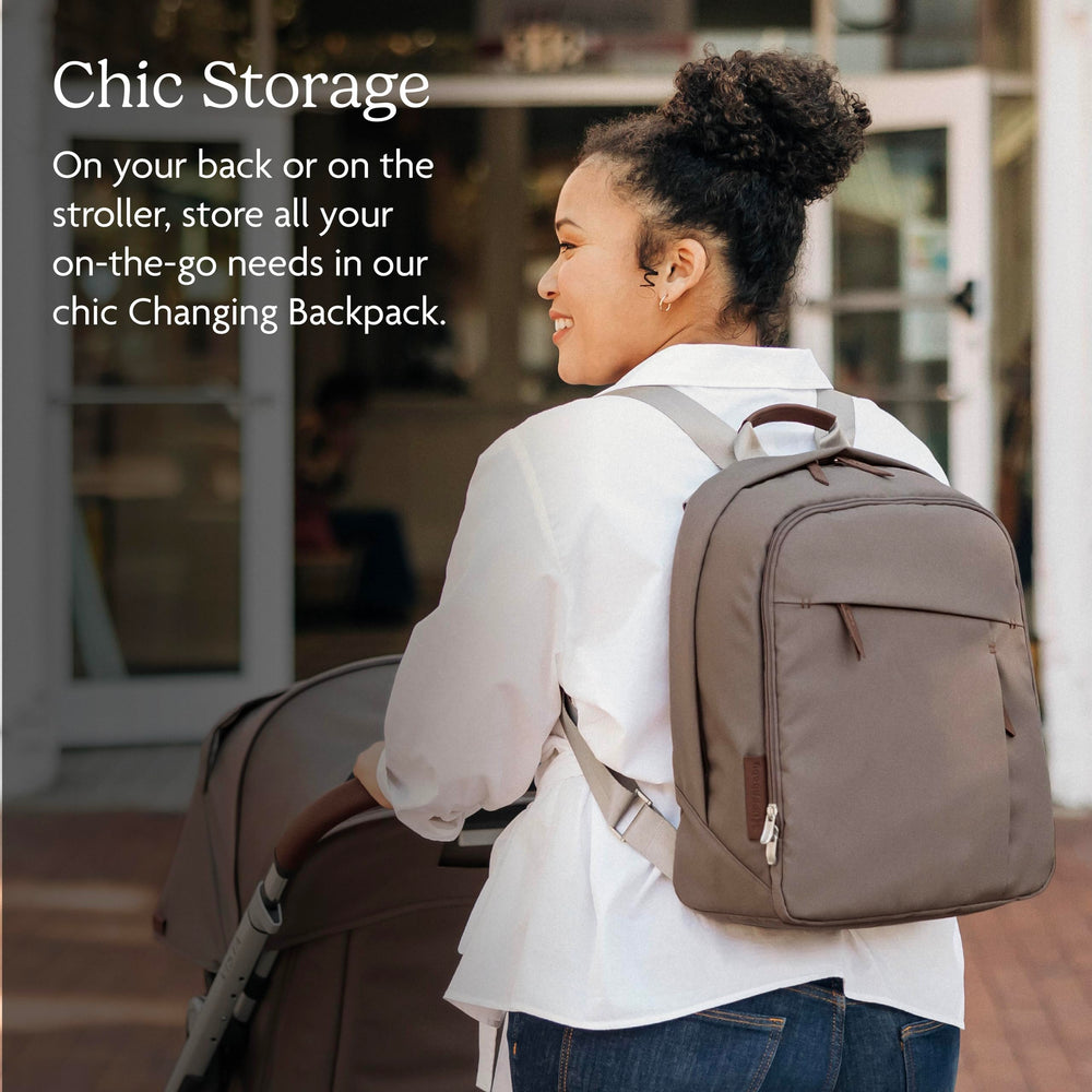 UPPAbaby Declan stroller attachment straps keep the bag secure on the go.