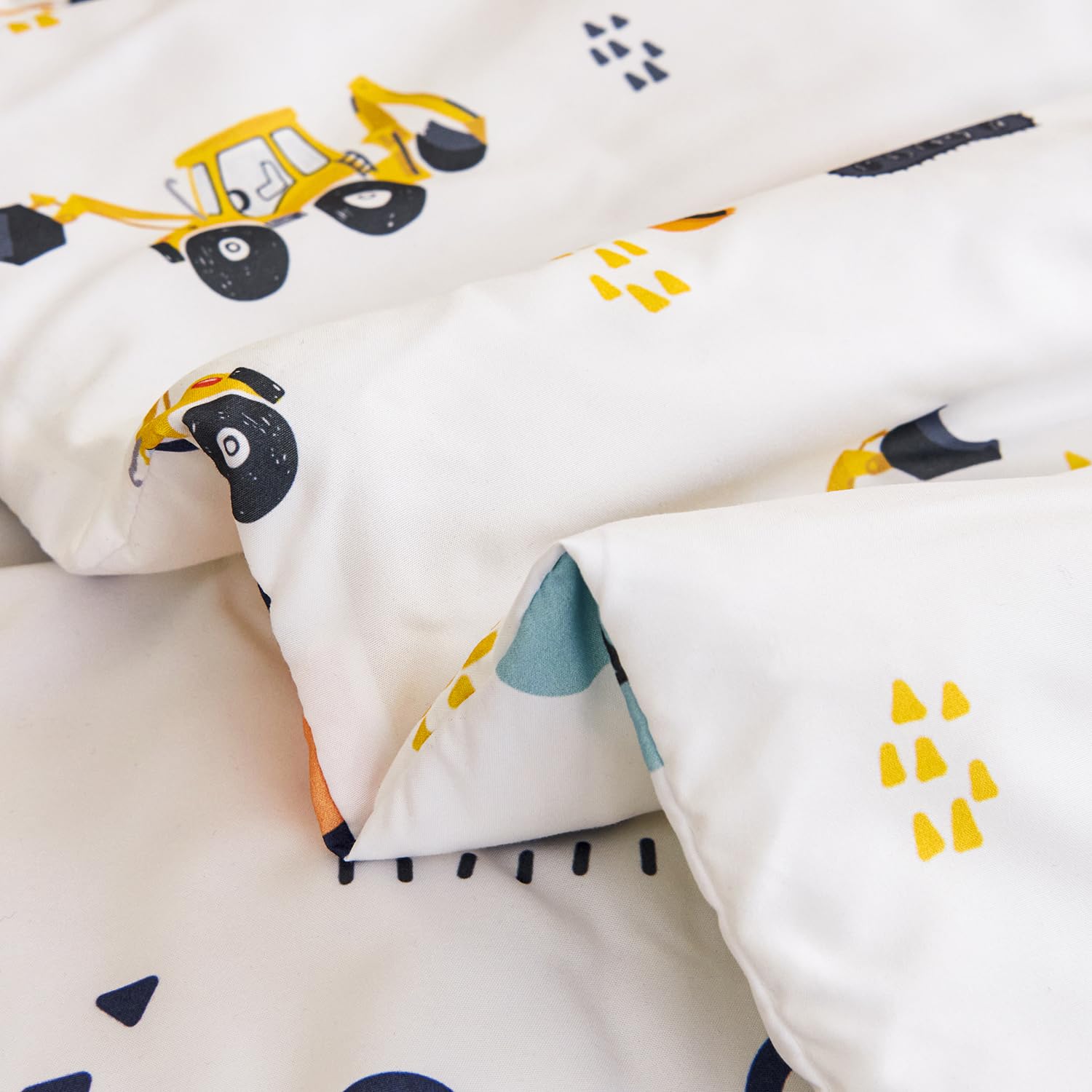 URBONUR bed-in-a-bag set simplifies toddler bedroom setup