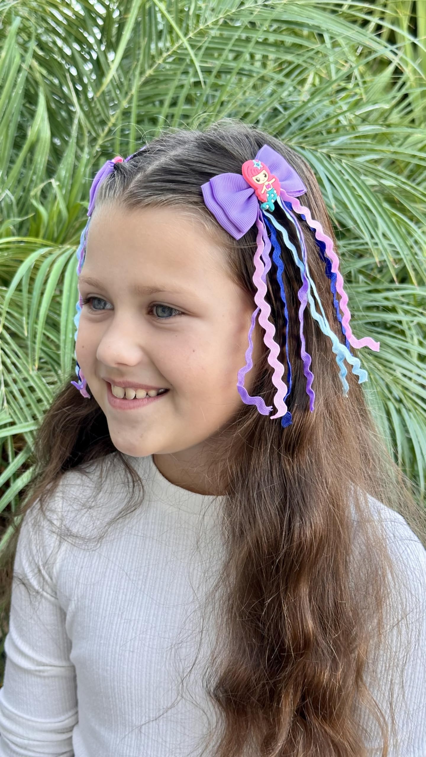 Usakinon Mermaid Hair Clip Bows baby toddler style closeup lightweight and comfortable
