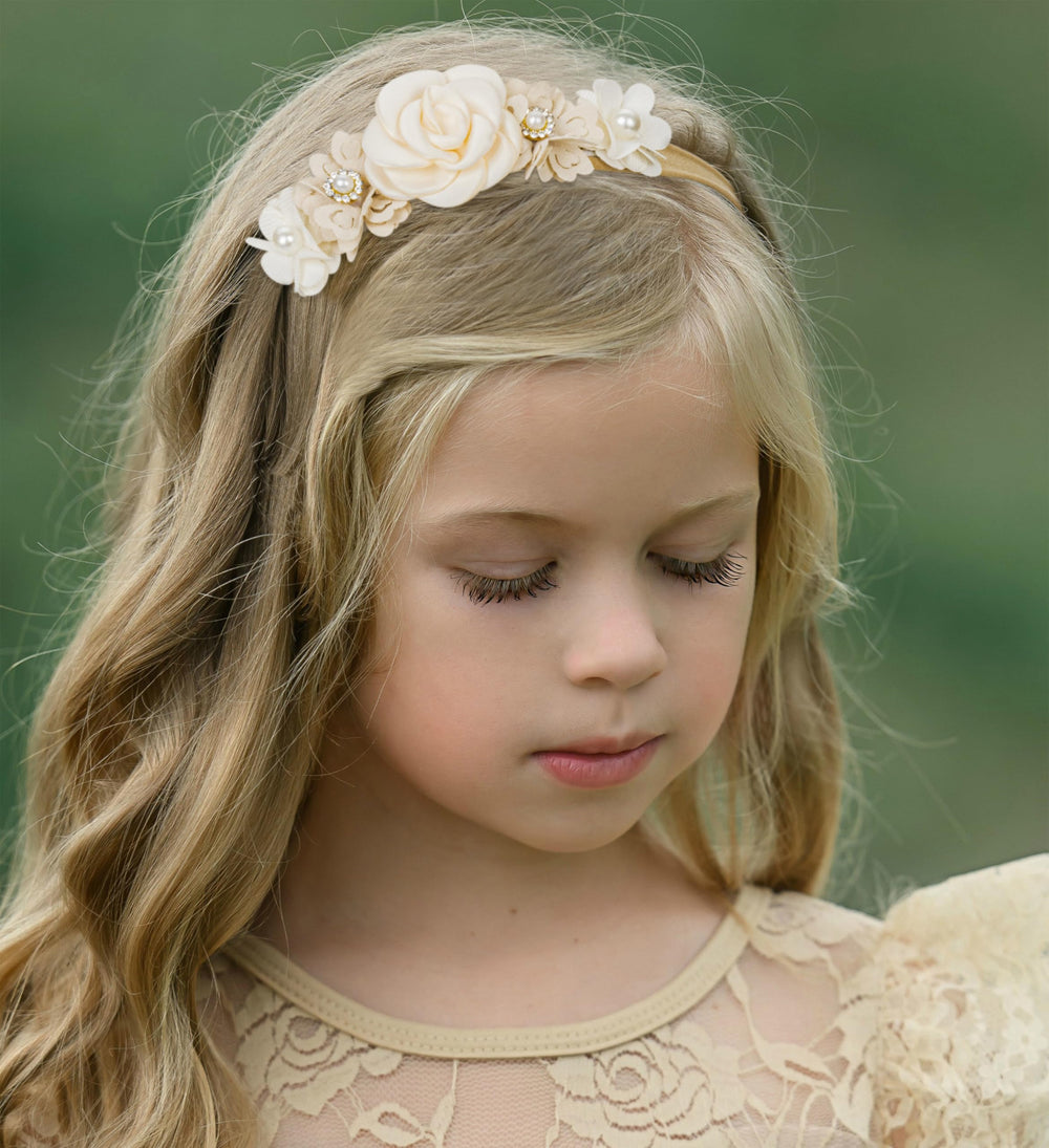 Utaly elastic headband for newborns and toddlers with comfortable stretch.