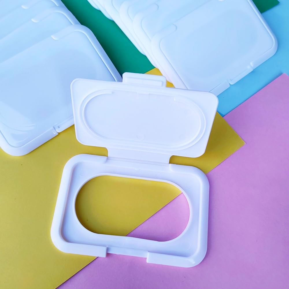 UtySty moisture-lock design highlights longer freshness for wipes during travel.
