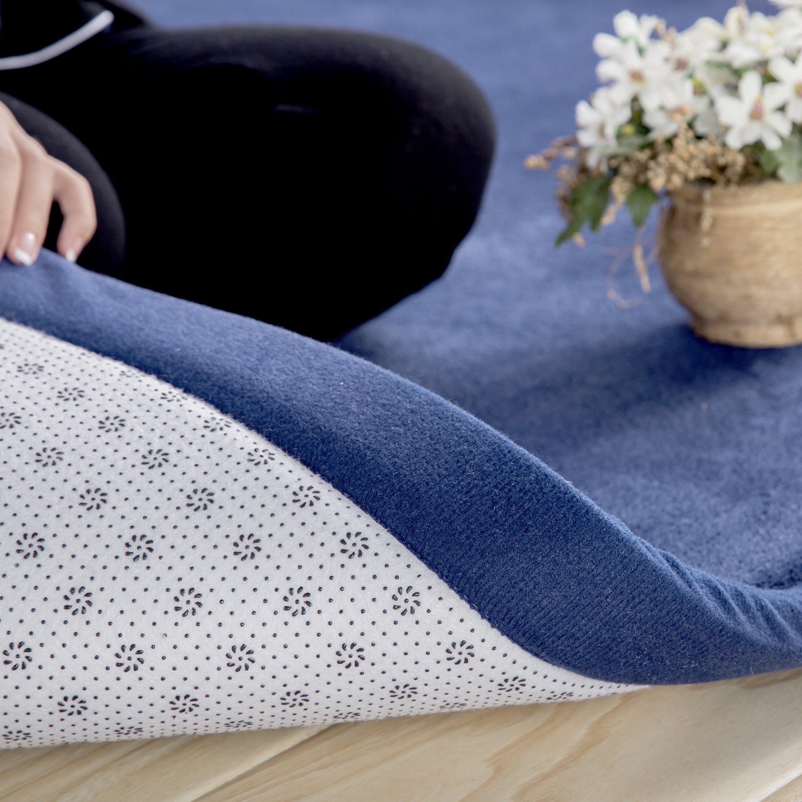 V-mix baby-yoga mat in living room for versatile workouts