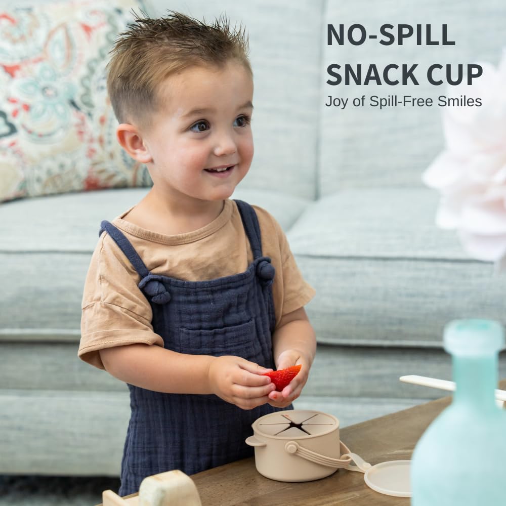 Vaanshie portable design fits small hands for on-the-go snacking