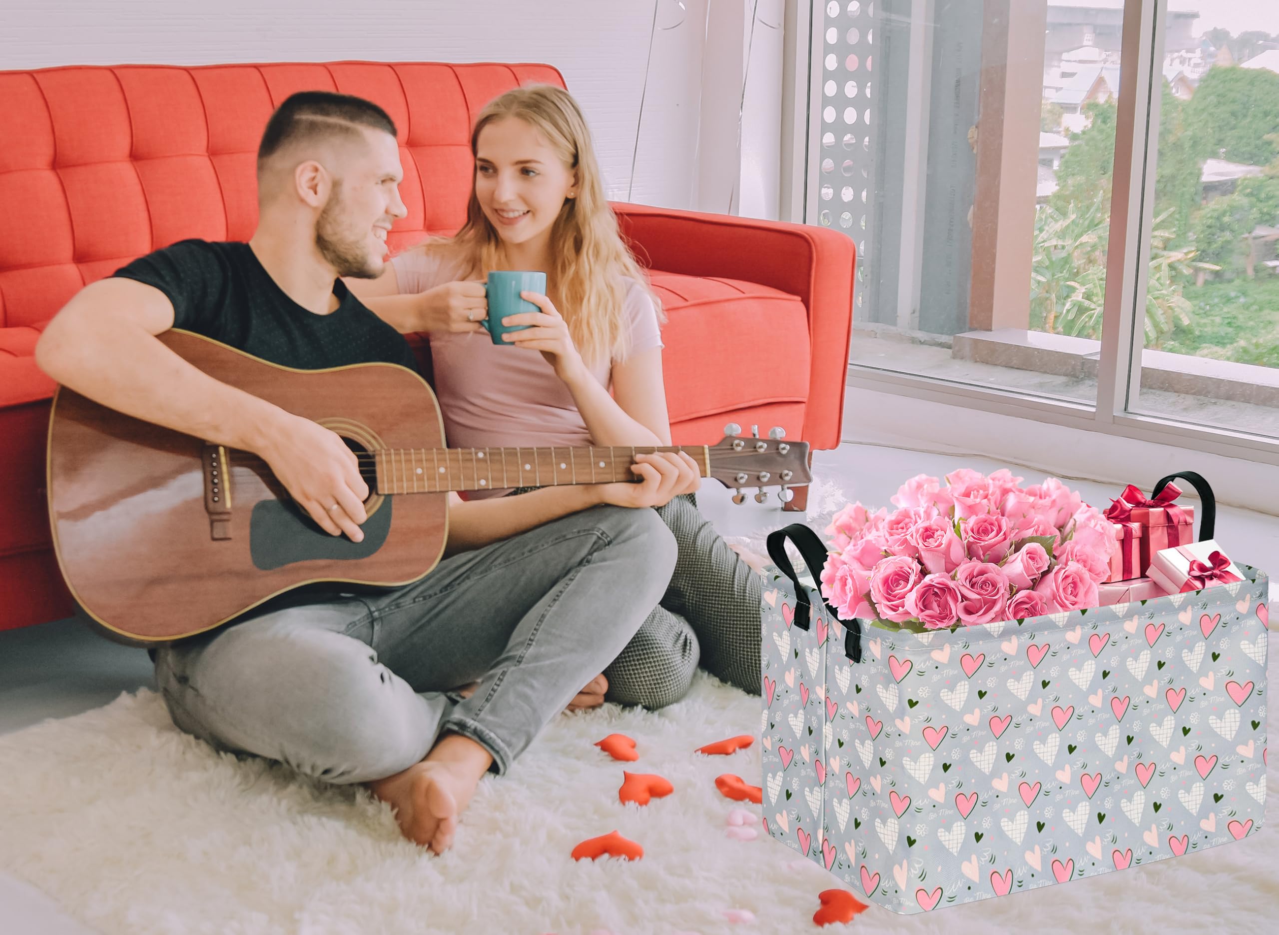 VAIVUSTO Rec Heart Box Hamper interior with towels demonstrates practical laundry storage
