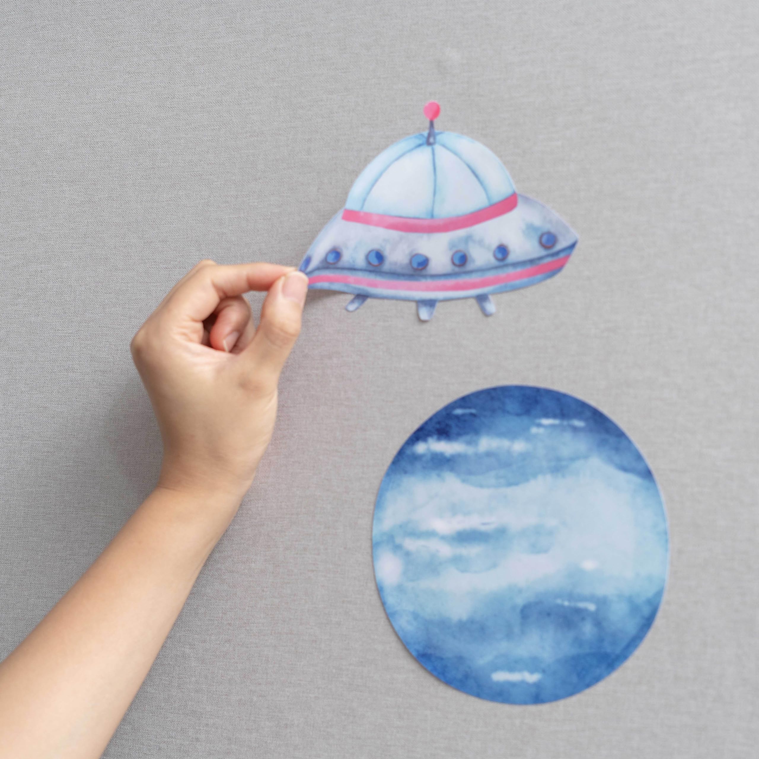 VANGNING space astronaut wall sticker—interactive decor that invites kids to imagine space missions.
