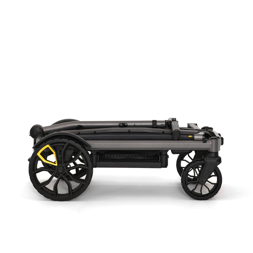 Veer Cruiser City wheel detail highlights durability for smooth rolling.