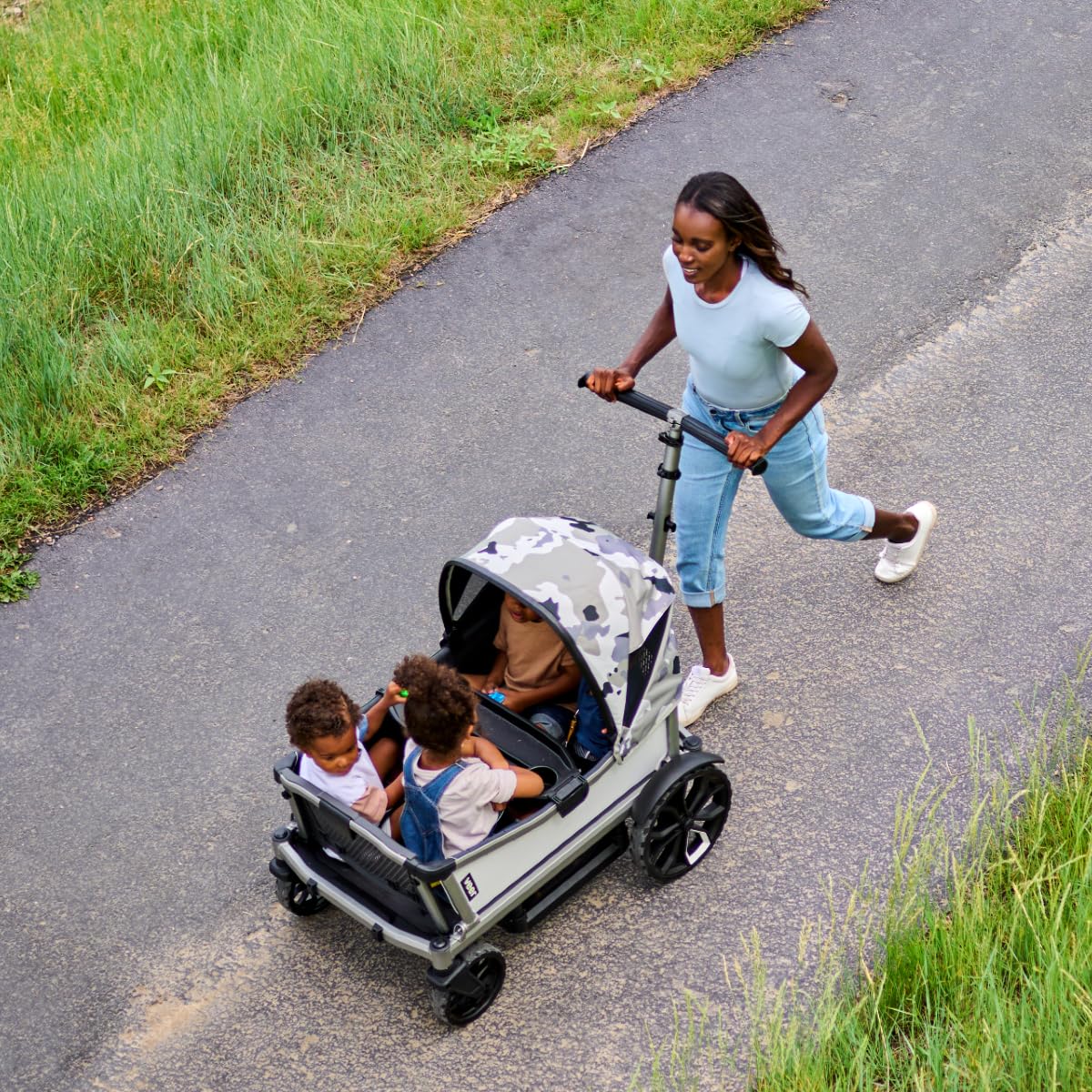 Veer Cruiser City XL hose-washable-fabric shows simple cleanup after outings.