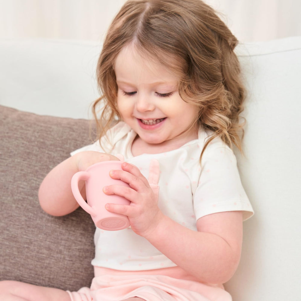 Vemolea silicone cup is dishwasher-safe for quick cleanup.