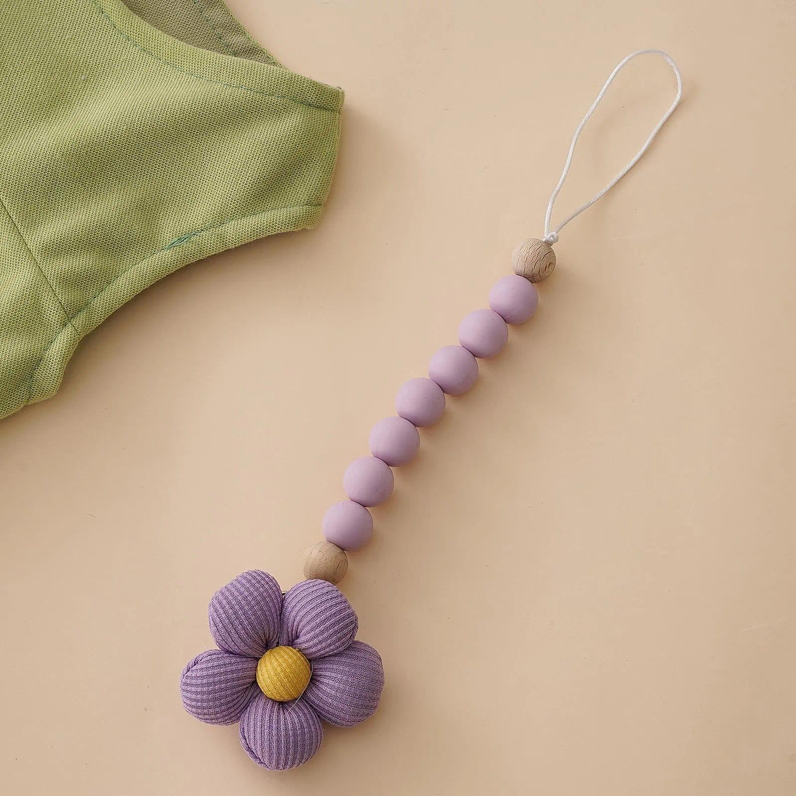 Verxcty flower pacifier clip two-color set makes a thoughtful baby shower gift