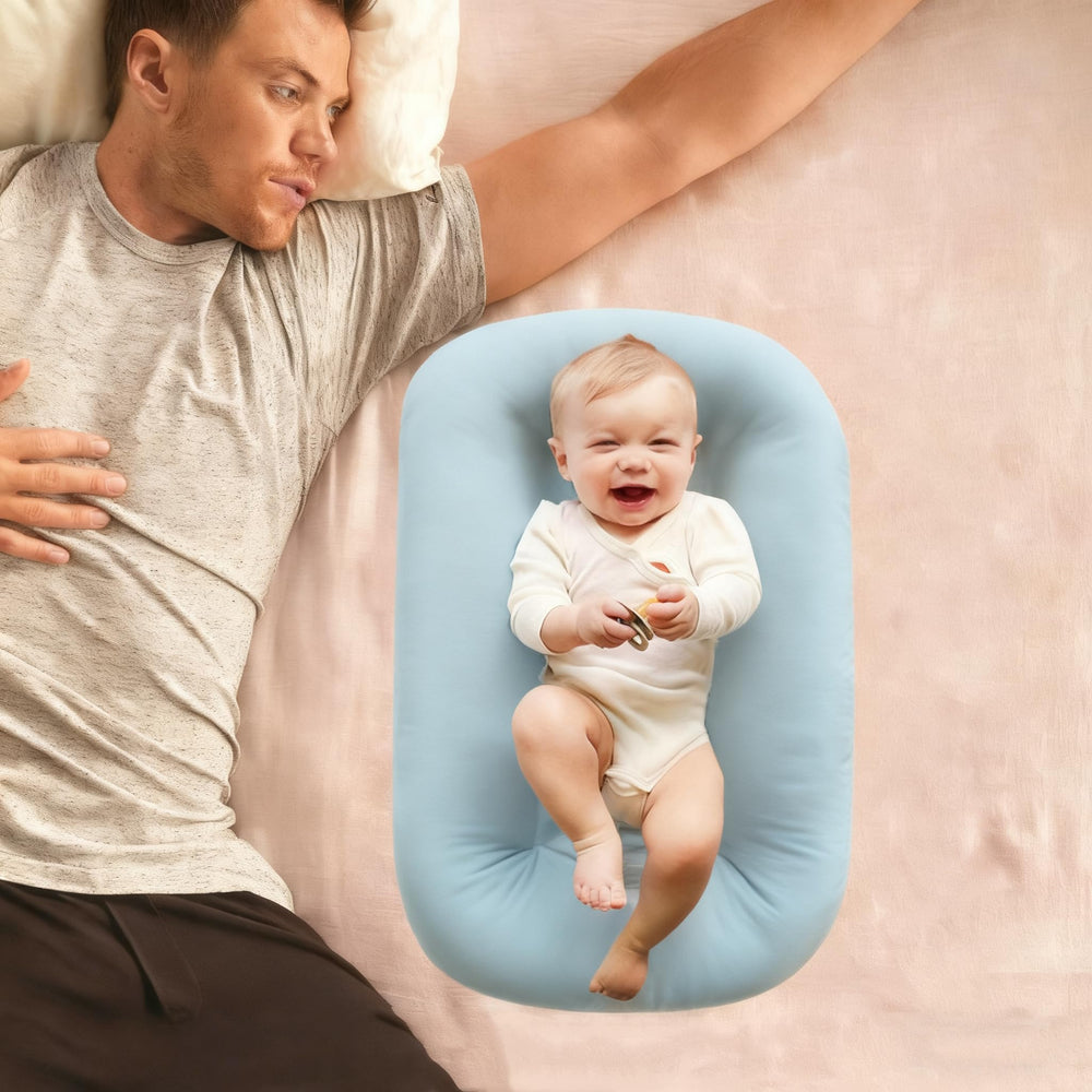 Vicorise baby lounger extended space in blue—roomier surface for growing babies during tummy time.