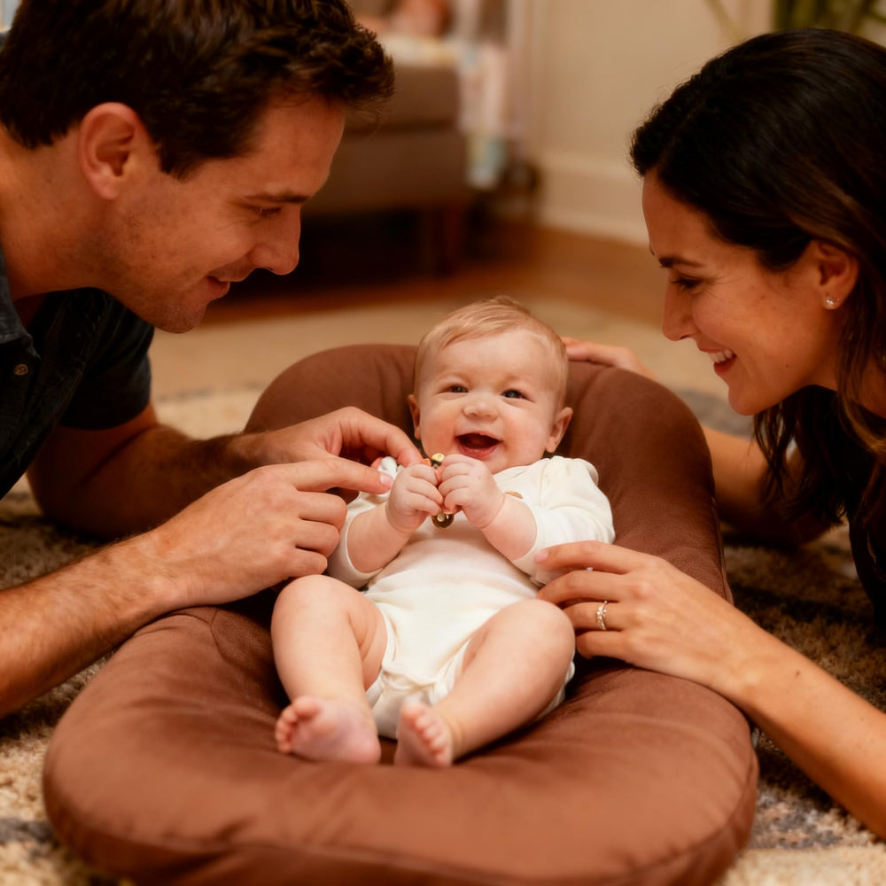 Vicorise baby lounger on-the-go design ideal for travel.