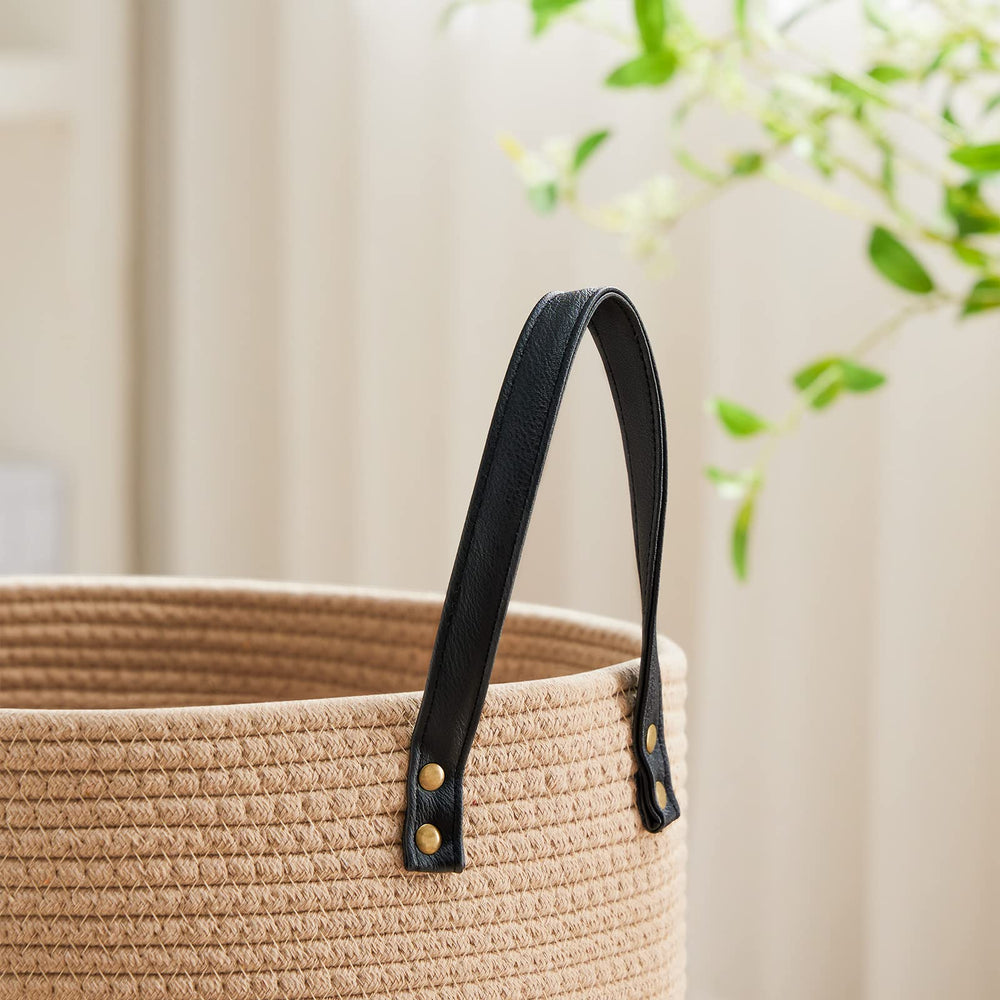VIPOSCO 72L laundry basket in action handling dirty clothes with walls protected