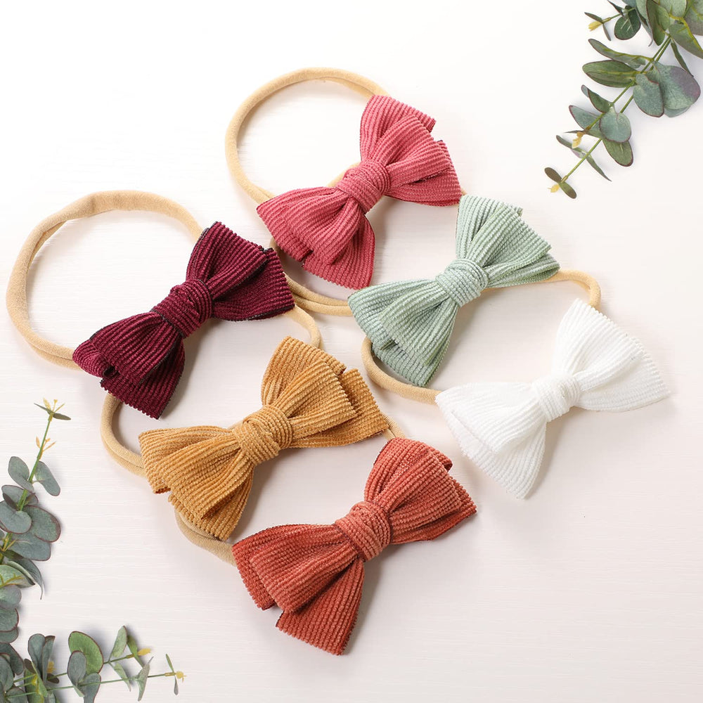 VISBL gift-headband-set on display card makes a thoughtful baby gift.