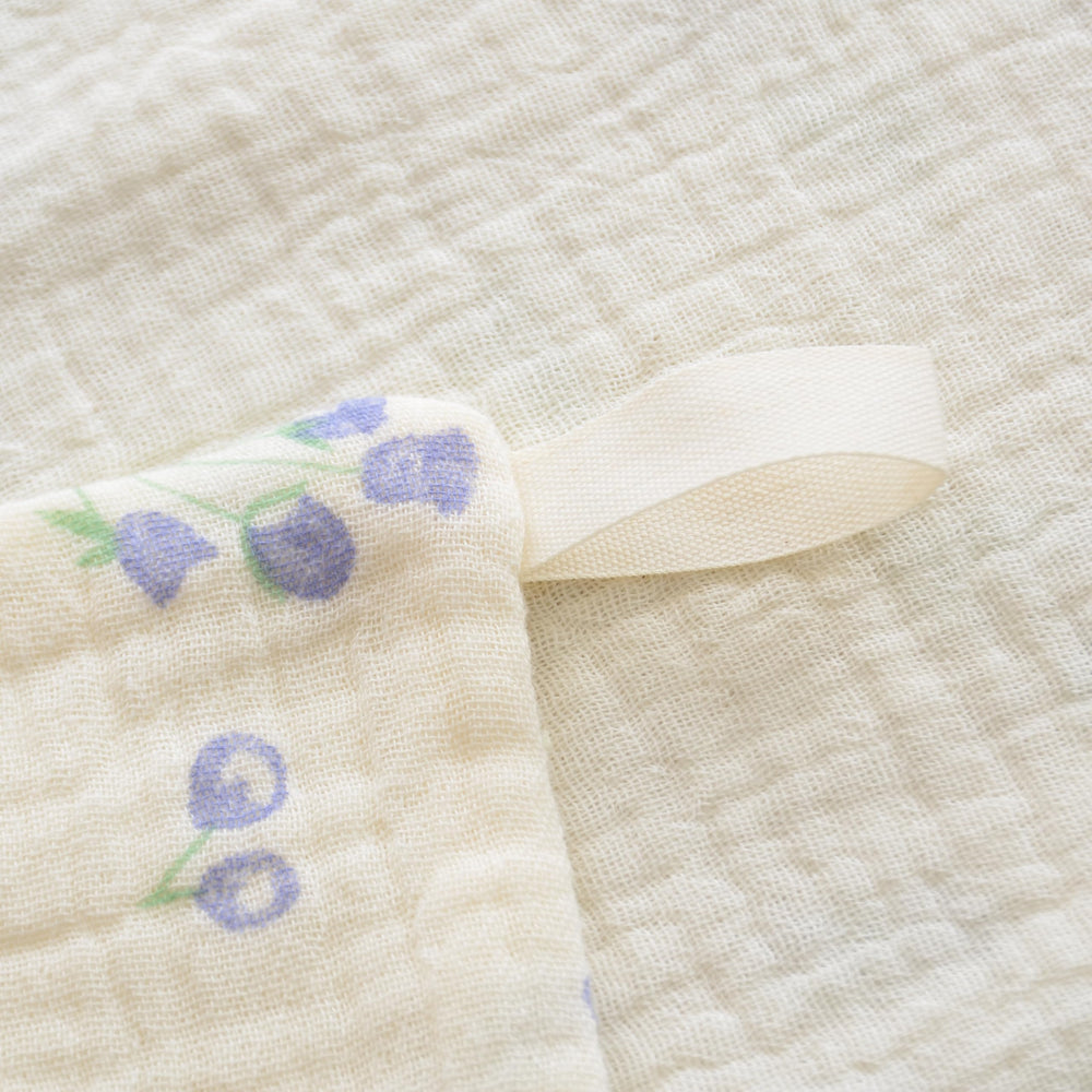 VIVANA washcloths are durable and machine-washable after many uses.
