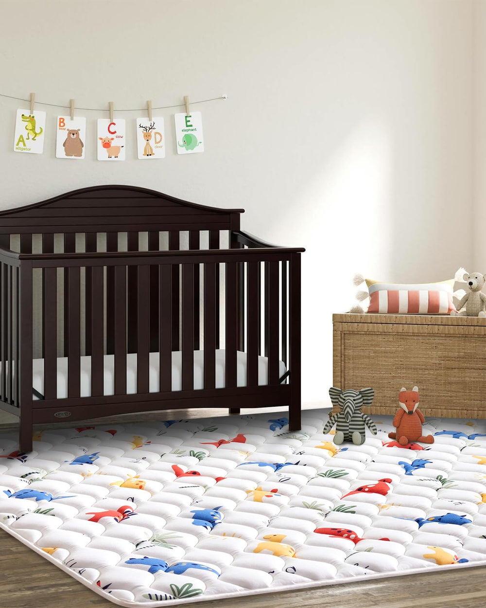 VIVIDVIBEBEARPAS machine-washable mat simplifies cleanup after spills