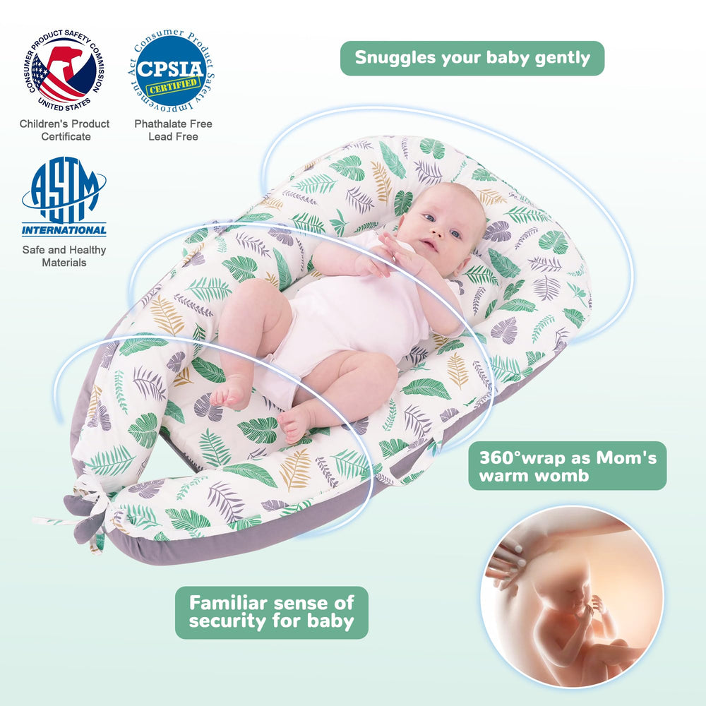 Viviland Baby Lounger cover closeup highlights soft cotton texture.