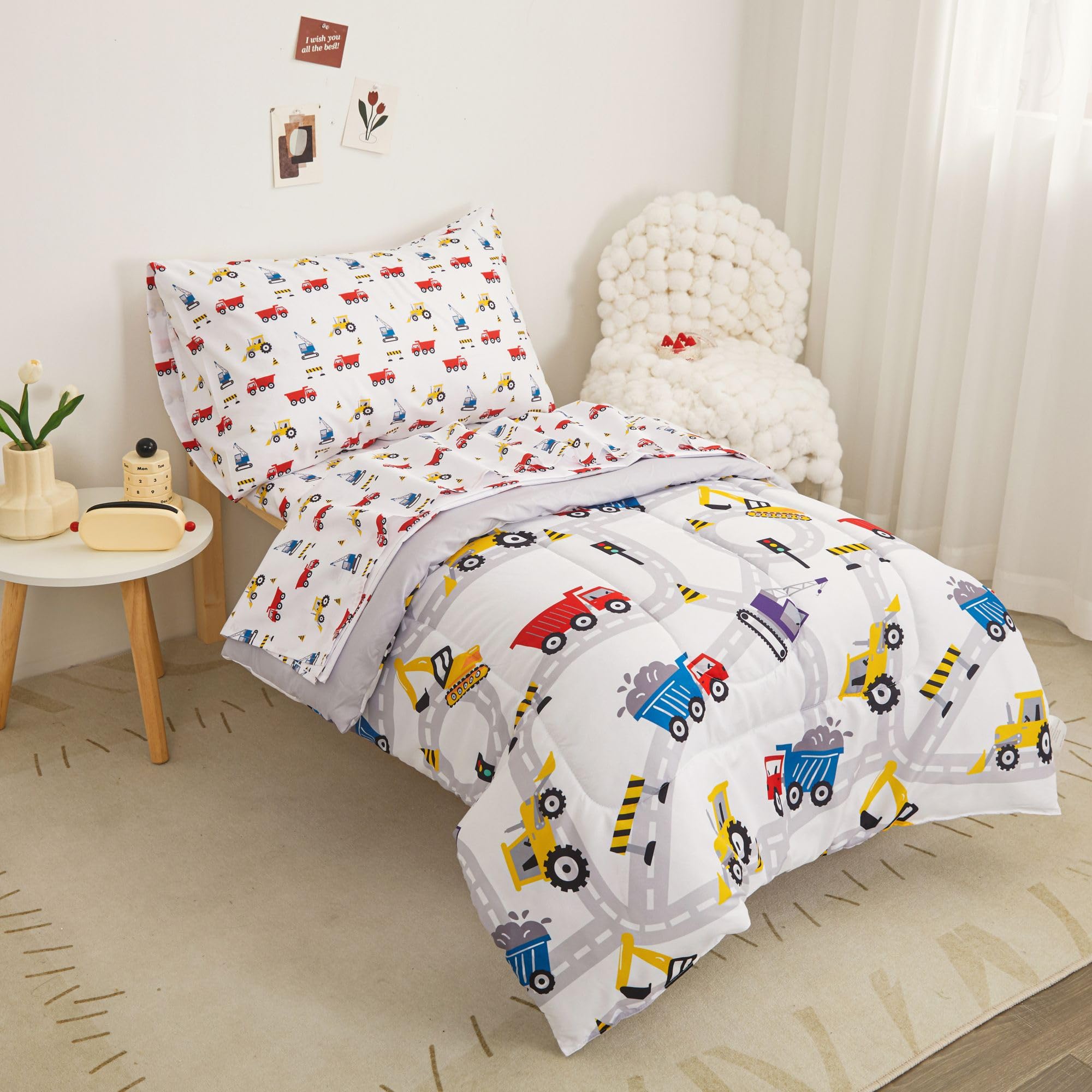 Viviland machine-washable bedding stays soft after cold water washes.