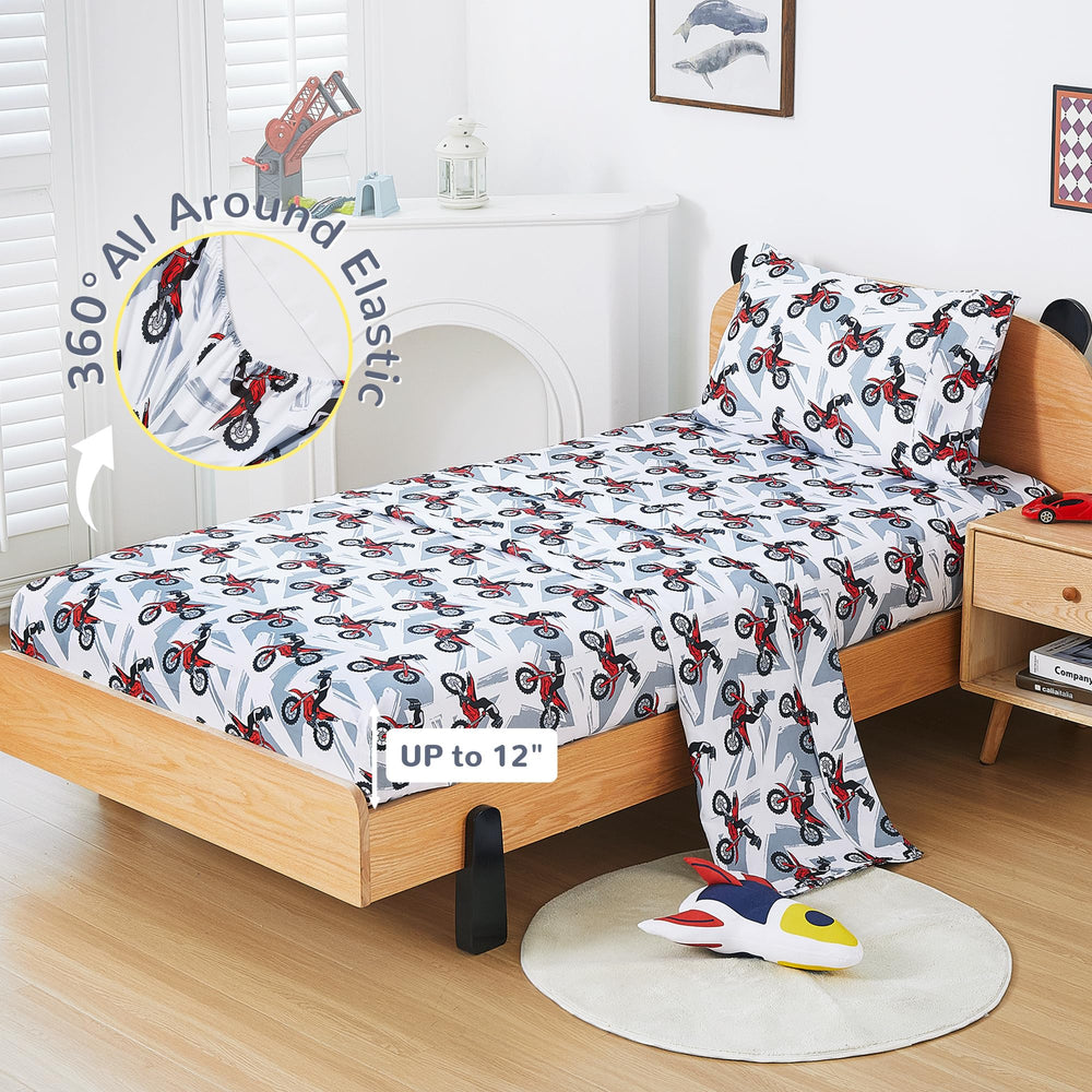 Viviland two-tone grey and white pillowcase contributes versatile, modern kids room styling.