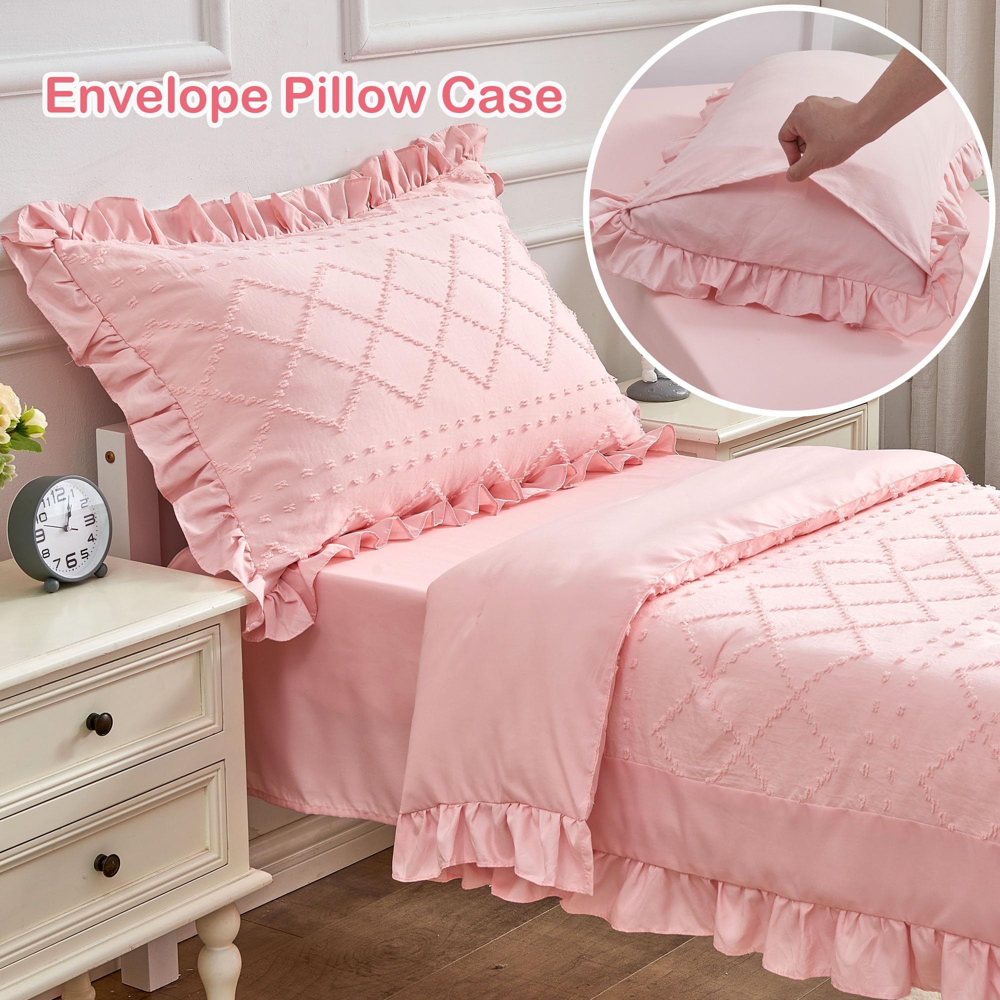 vivilinen toddler bedding comforter on bed showing cozy setup