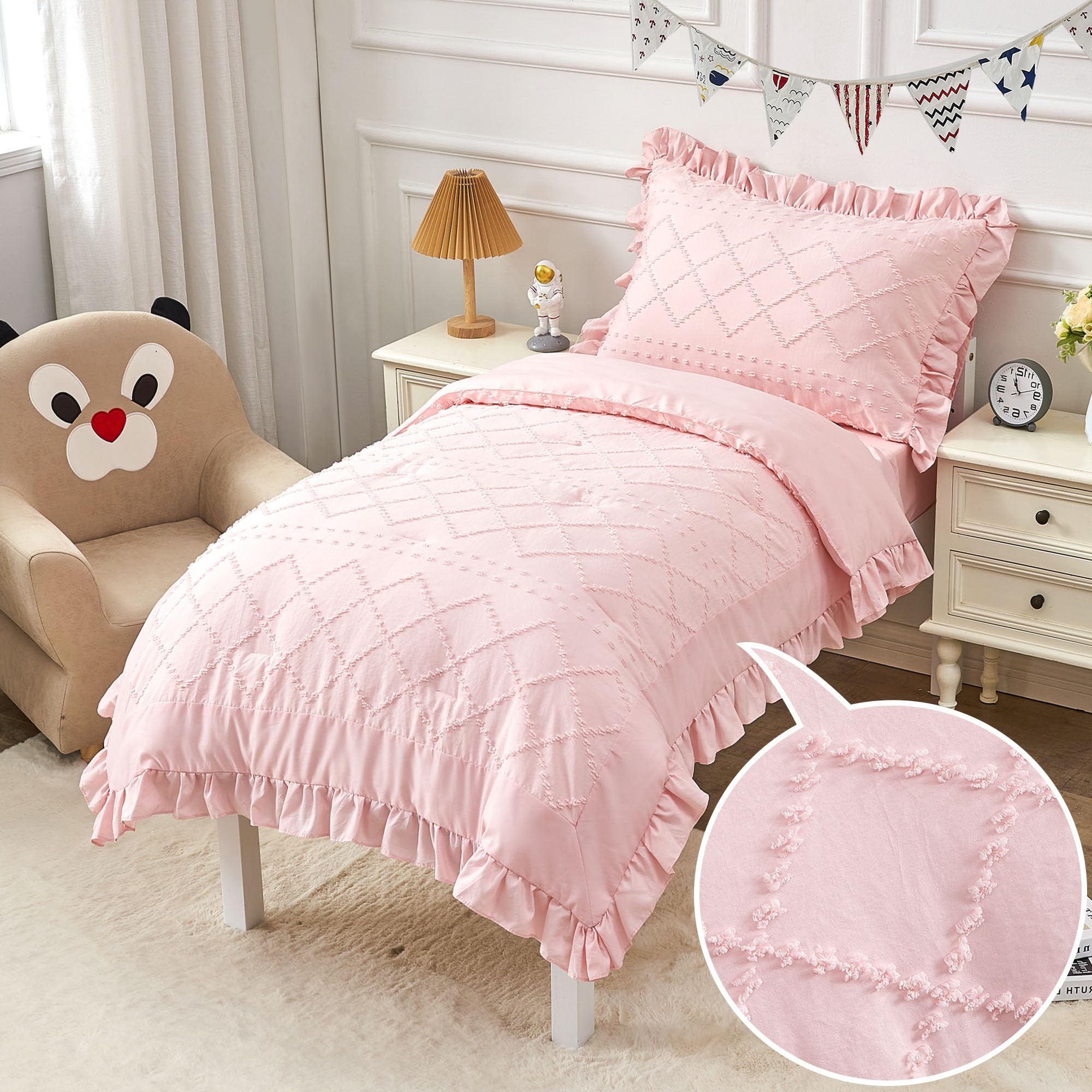 vivilinen toddler bedding pink tufted comforter close-up for cozy bedtime