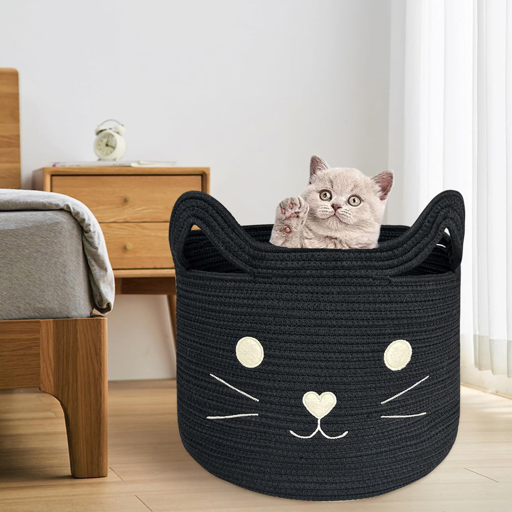 VK VK·LIVING folds flat for space-saving storage when not in use.