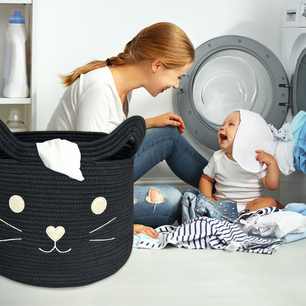 VK VK·LIVING gift-ready cat basket ideal for baby showers or cat lovers.