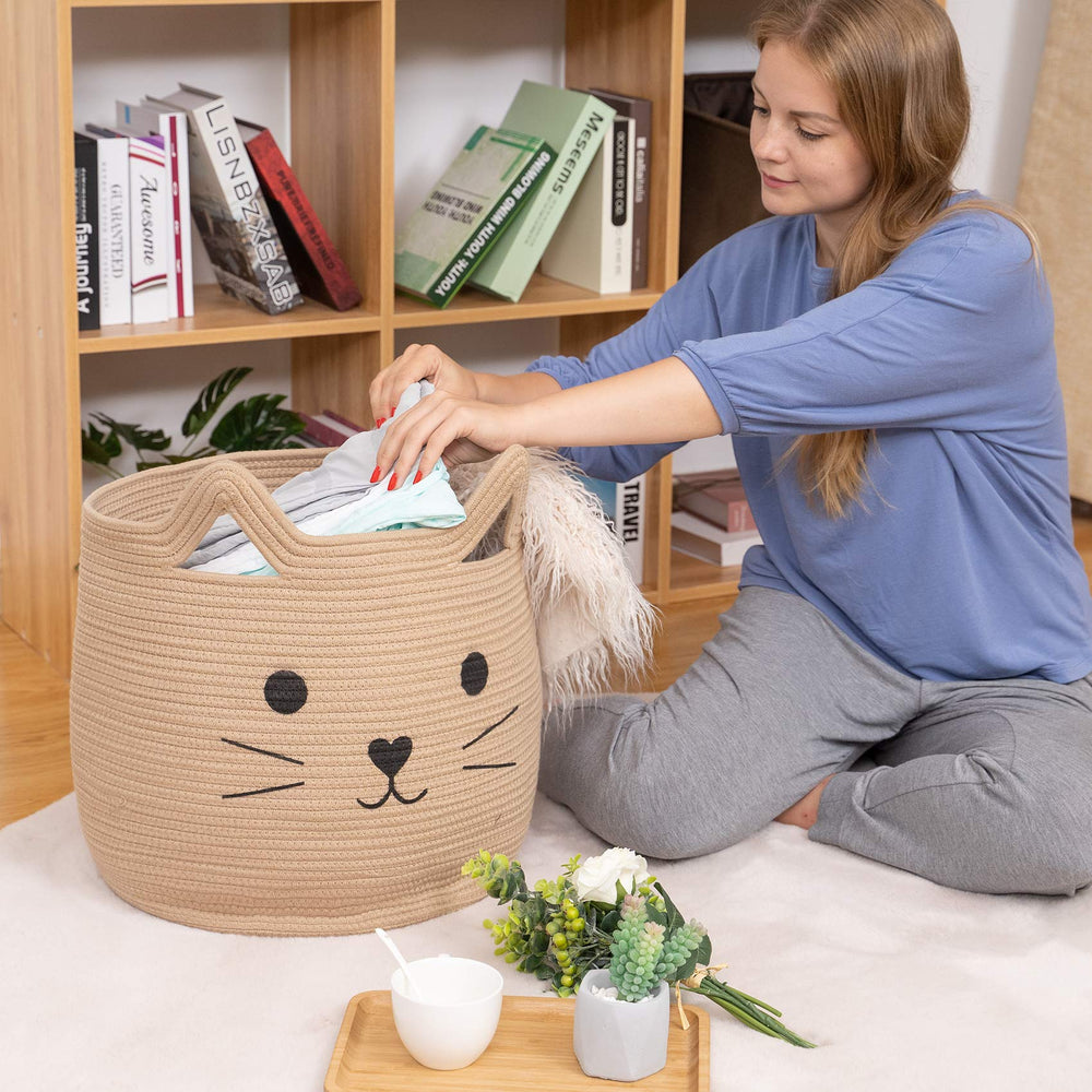VK VK·LIVING gift idea cat-basket makes a charming present