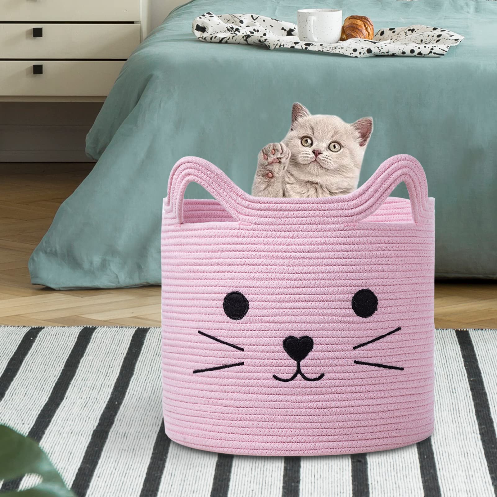 VK VK·LIVING foldable storage basket saves space when not in use.