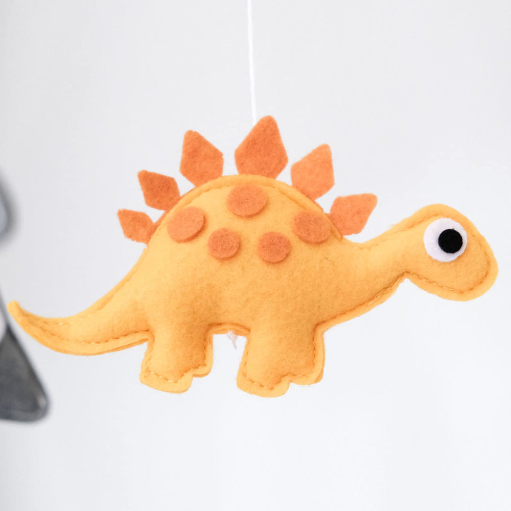 Vlokup dinosaur mobile features moving dinos to captivate baby's attention
