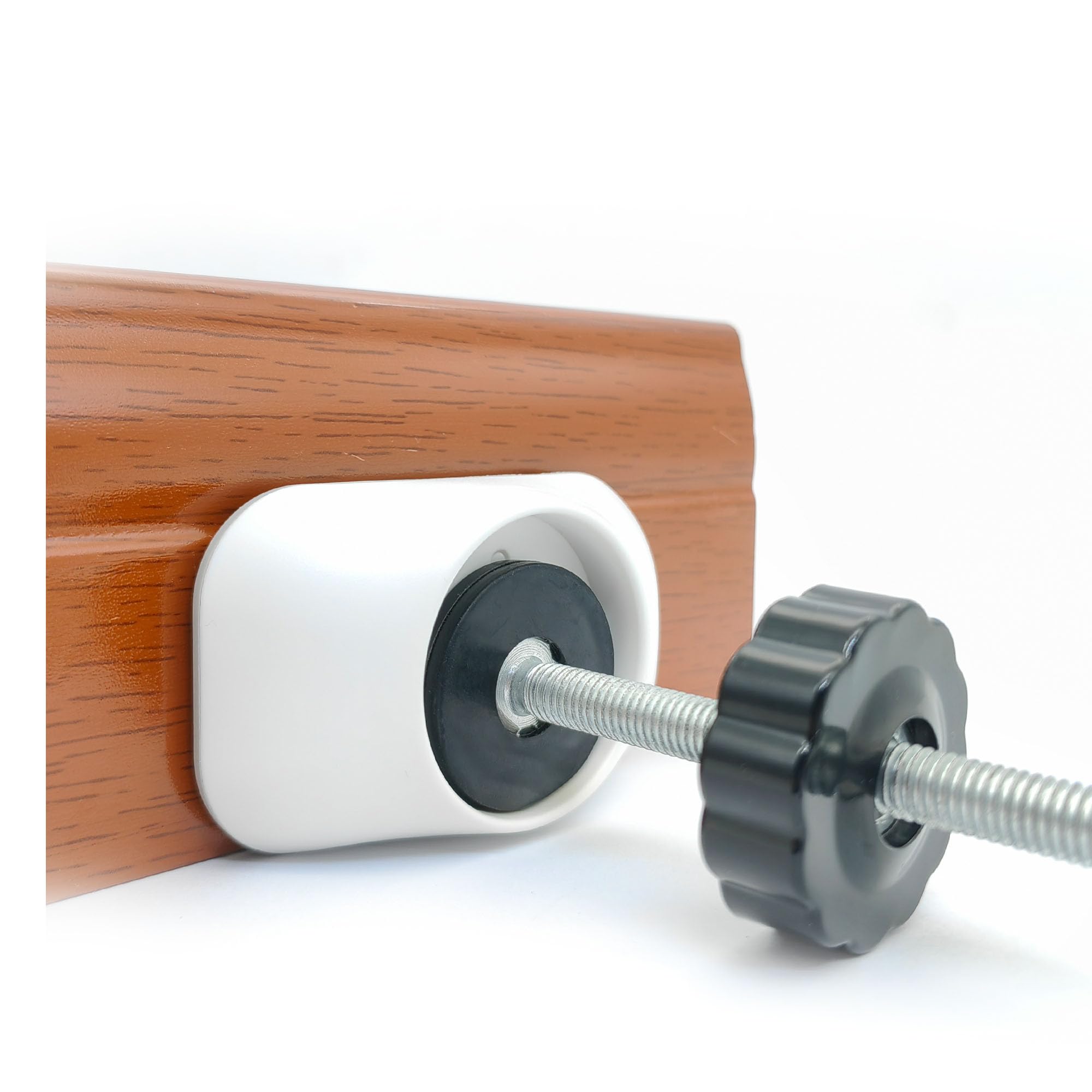 Vmaisi wide base reduces wobble and prevents gate slips near stairs.