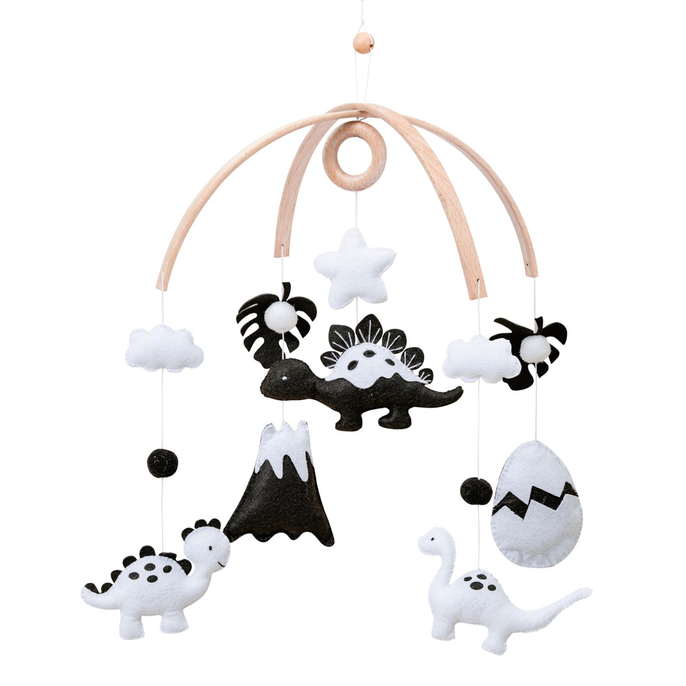 VN3BTOY woodland dinosaur theme adds warmth to nursery decor