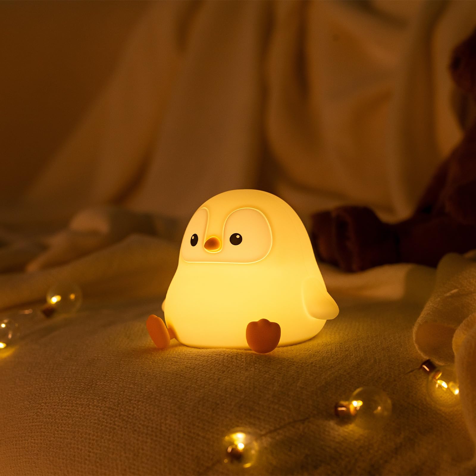 VoMii Penguin Night Light portable cordless lamp for travel.