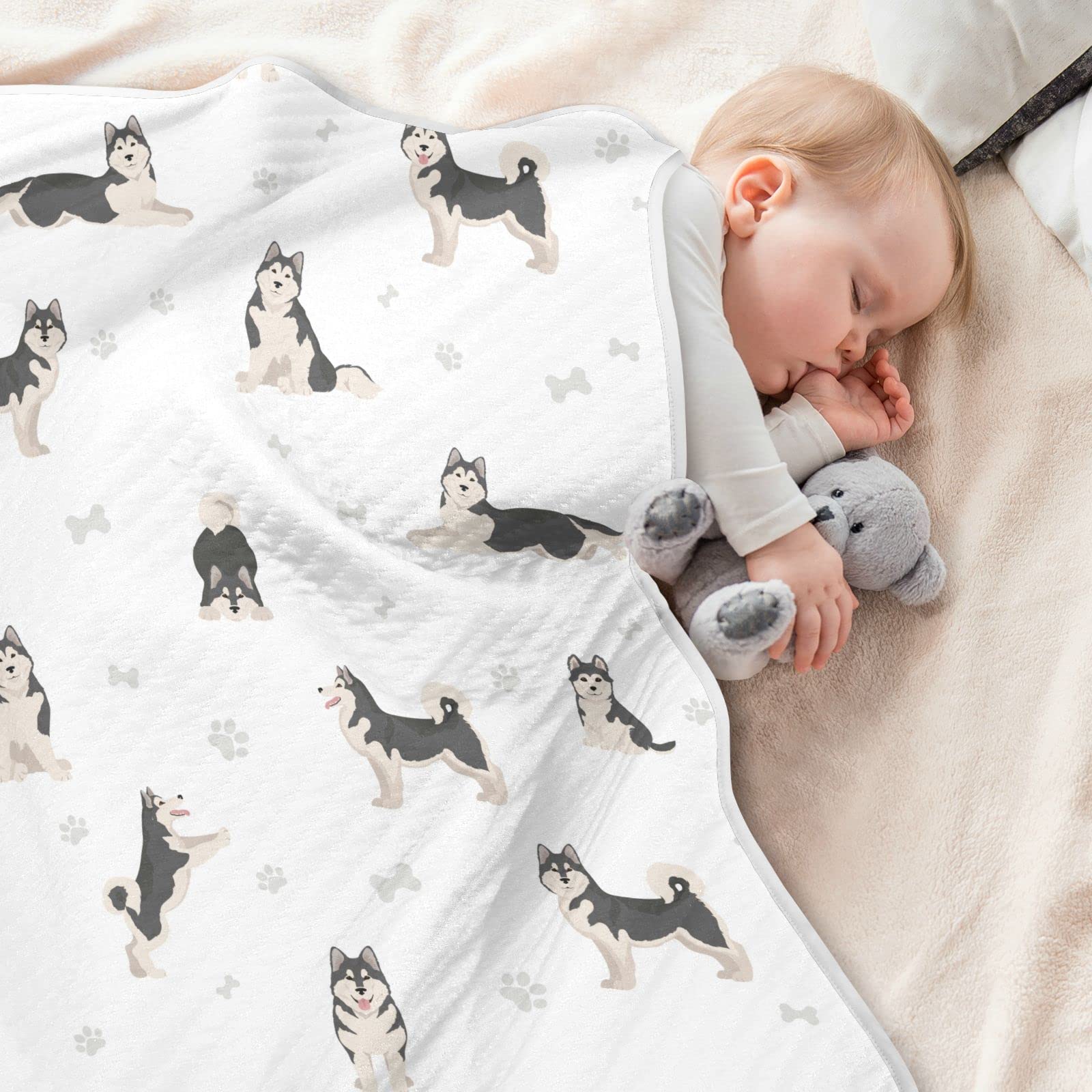 vvfelixl Cotton Dog Swaddle Blanket folds neatly for travel