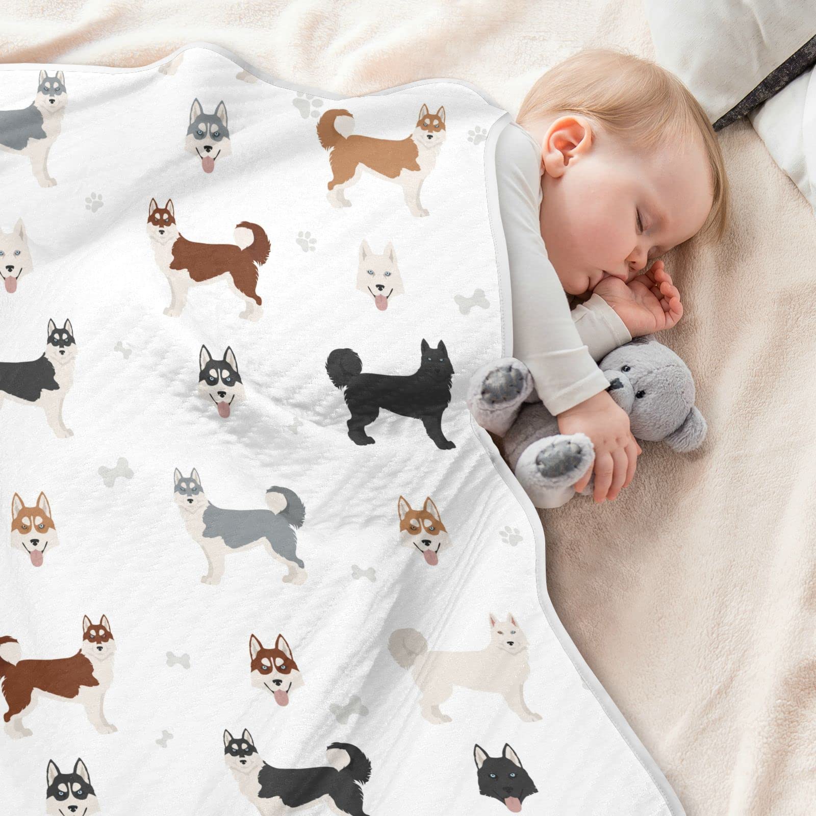 vvfelixl swaddle blanket folded close-up highlighting easy-care fabric