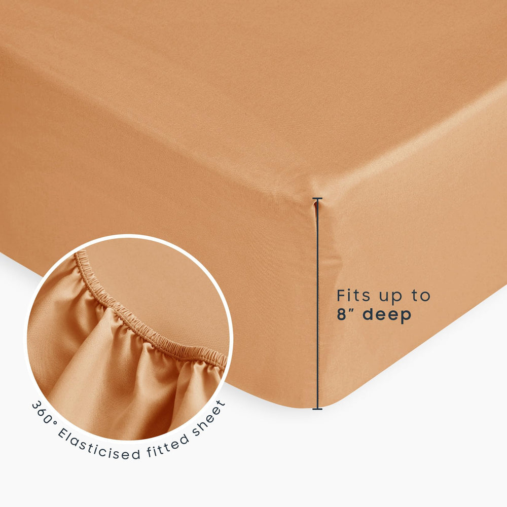 Wake In Cloud 8-inch pocket fitted sheet fitting a standard toddler mattress
