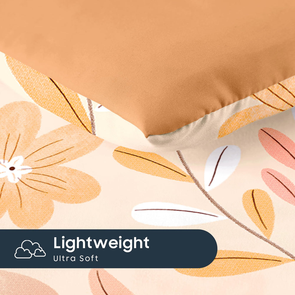 Wake In Cloud fitted sheet with elastic and 8-inch pocket fits toddler mattresses securely.