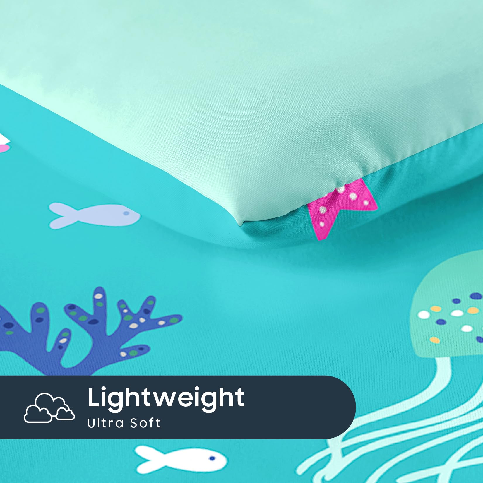 Wake In Cloud bedding set contents show four-piece design for easy setup