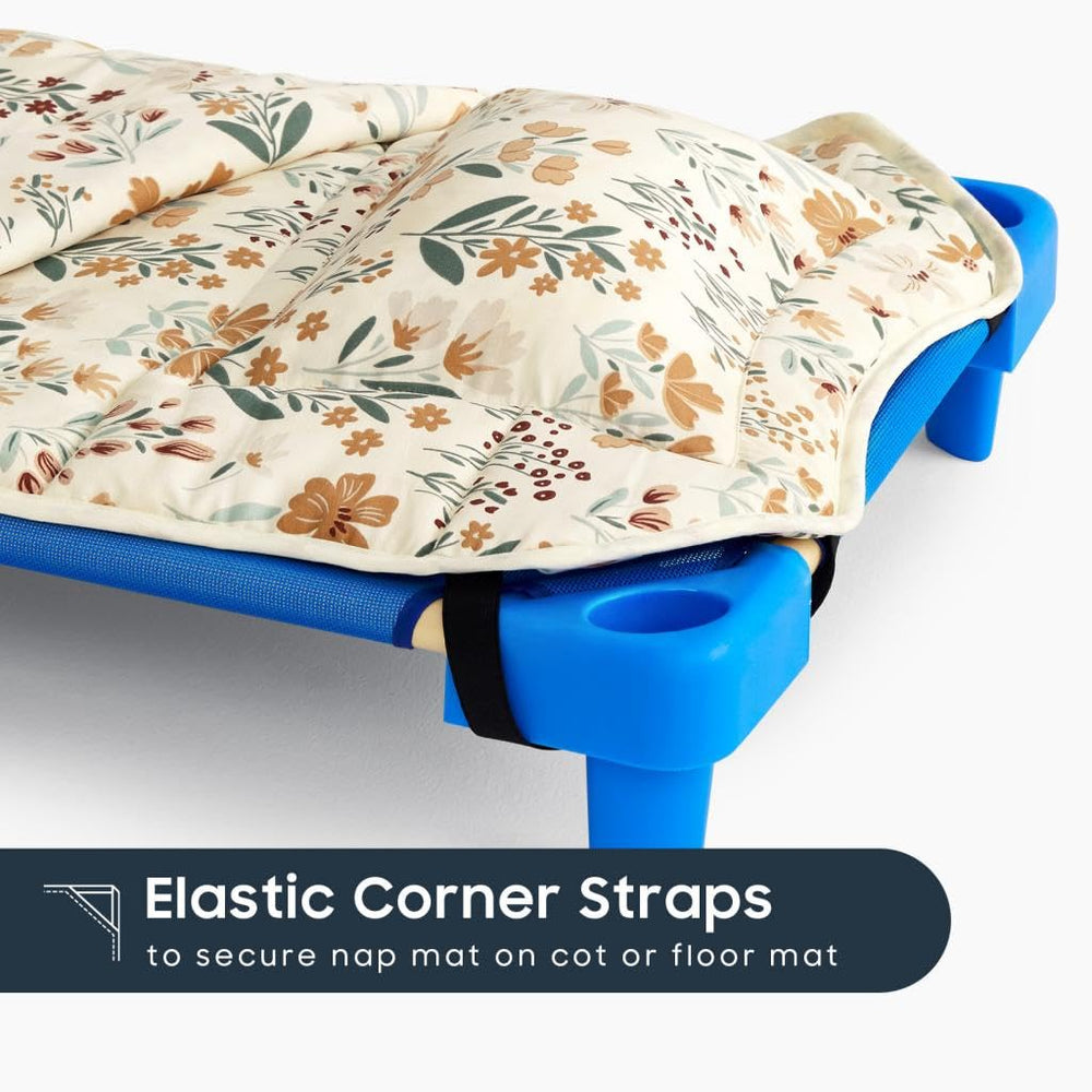 Wake In Cloud cot nap mat 52 by 22 inches provides ample space for toddlers.