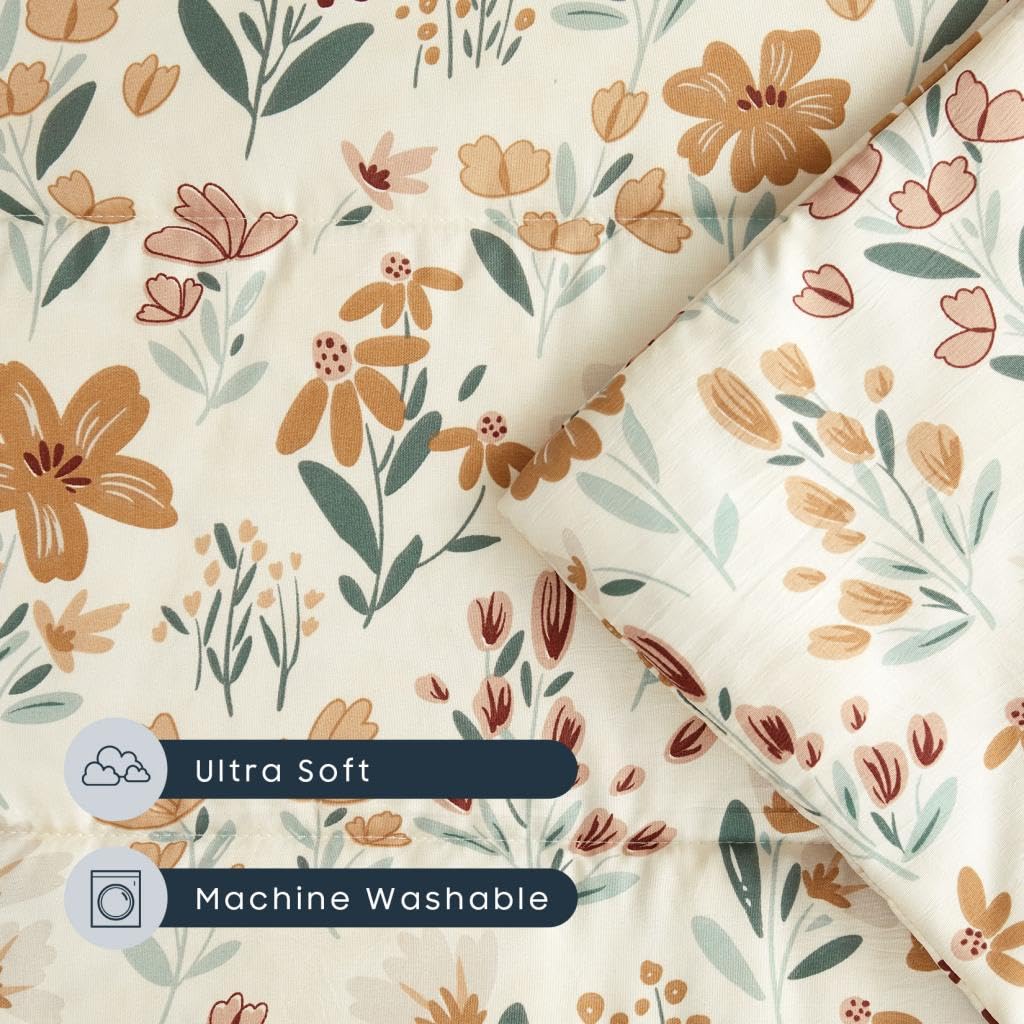 Wake In Cloud cot nap mat is machine washable for easy classroom maintenance.