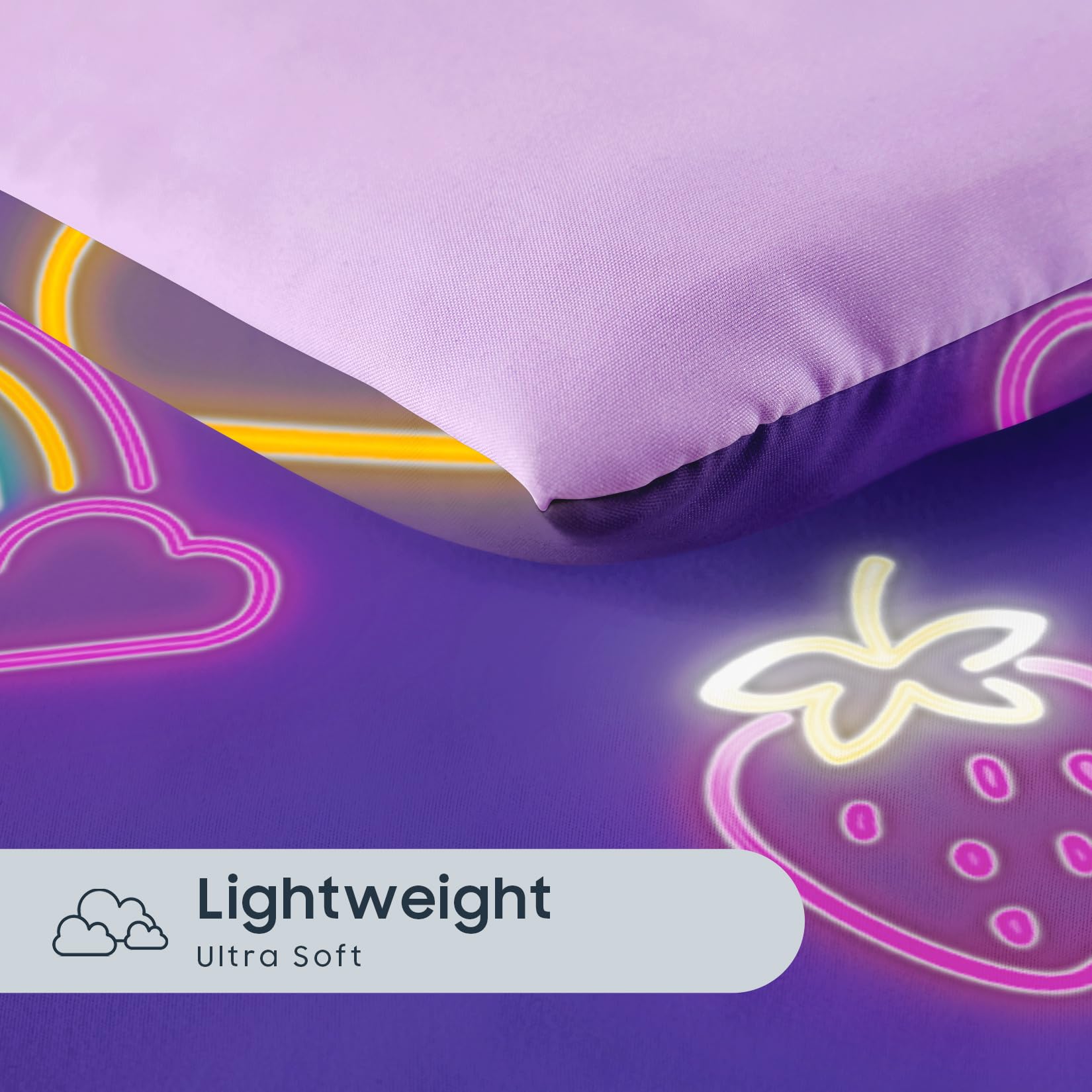Wake In Cloud fitted sheet with elastic and 8-inch pocket stays snug on toddlers' mattress.