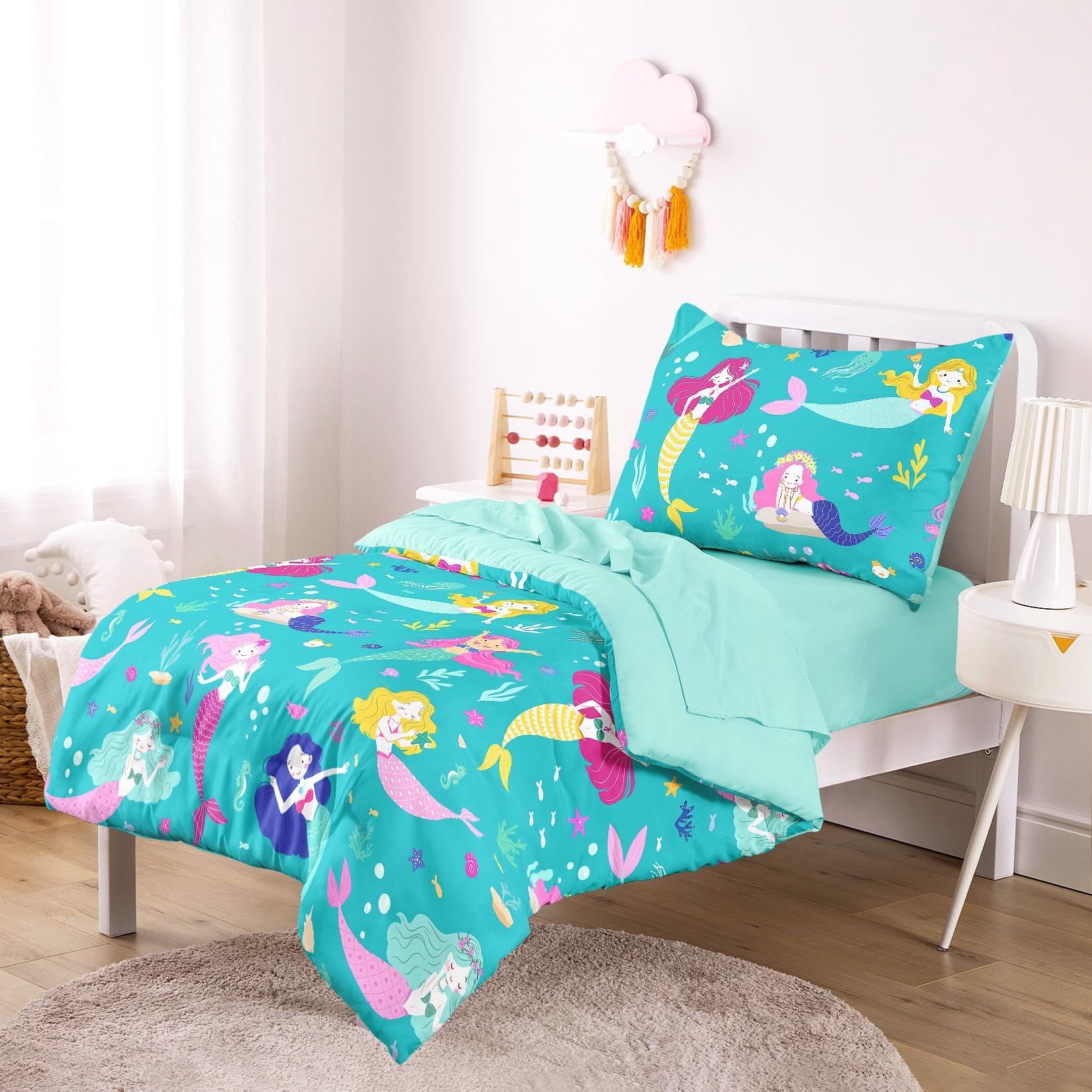 Wake In Cloud mermaid design sheets close-up highlights durable stitching and smooth finish