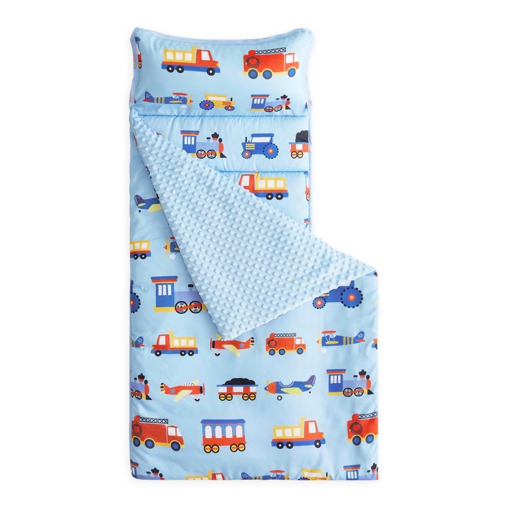 Wake In Cloud nap mat roll-up with handle enables easy daycare transport.