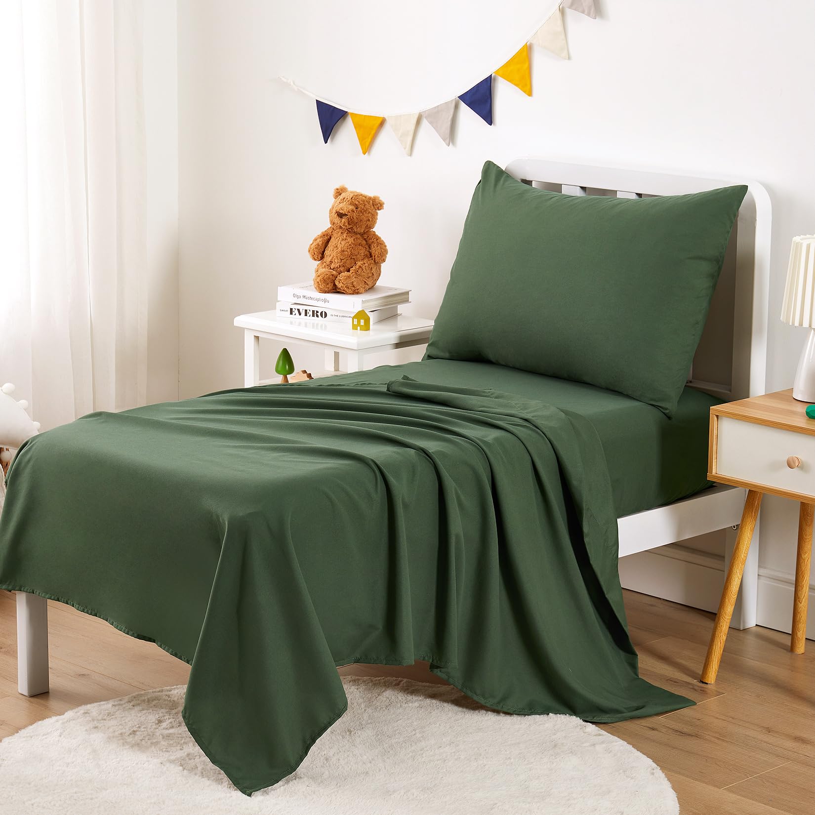 Wake In Cloud olive-green pillowcase durable stitched edge detail