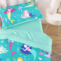 Wake In Cloud toddler bedding elastic pocket sheet showcases secure fit on standard mattress