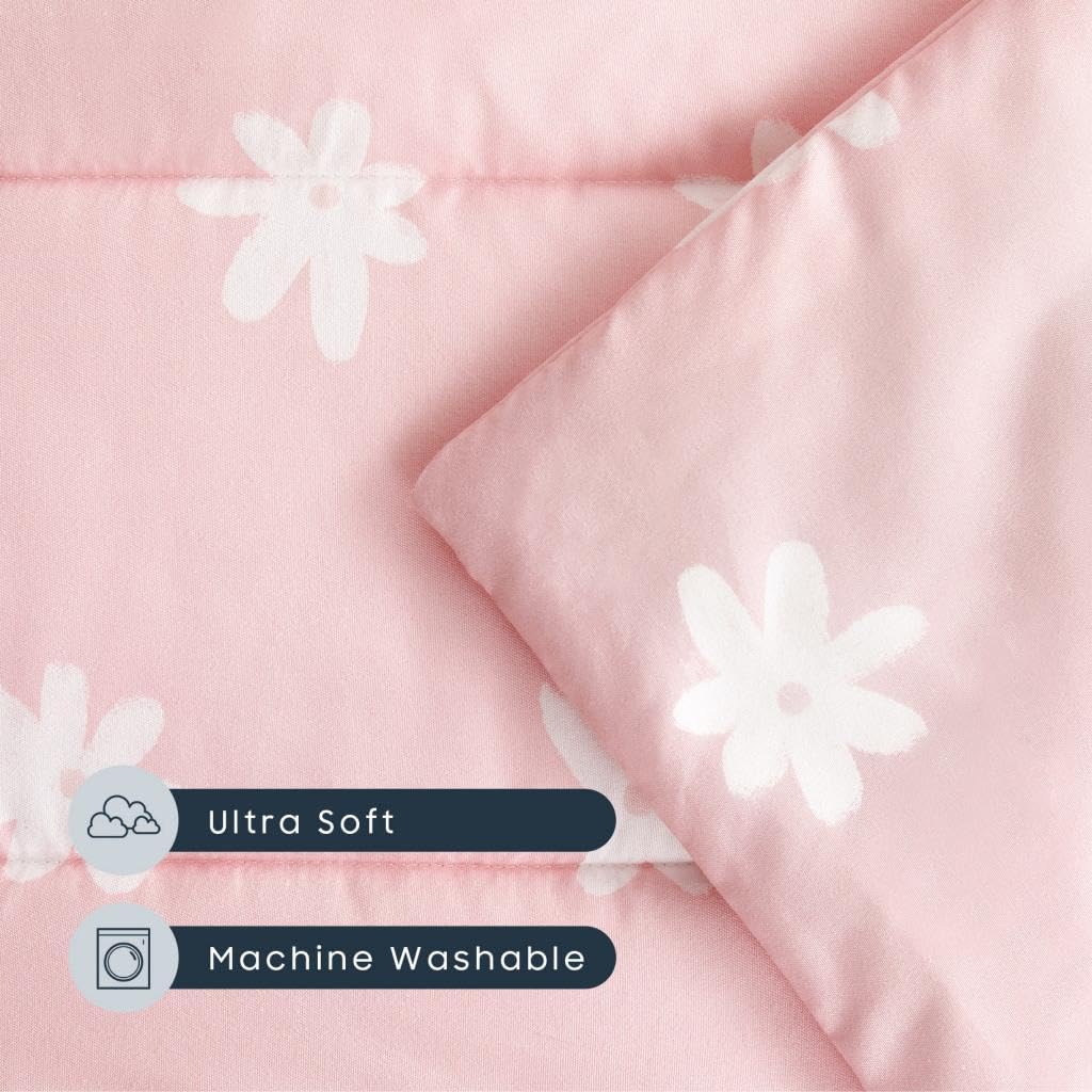 Wake In Cloud detachable pillow and name cards for easy identification.