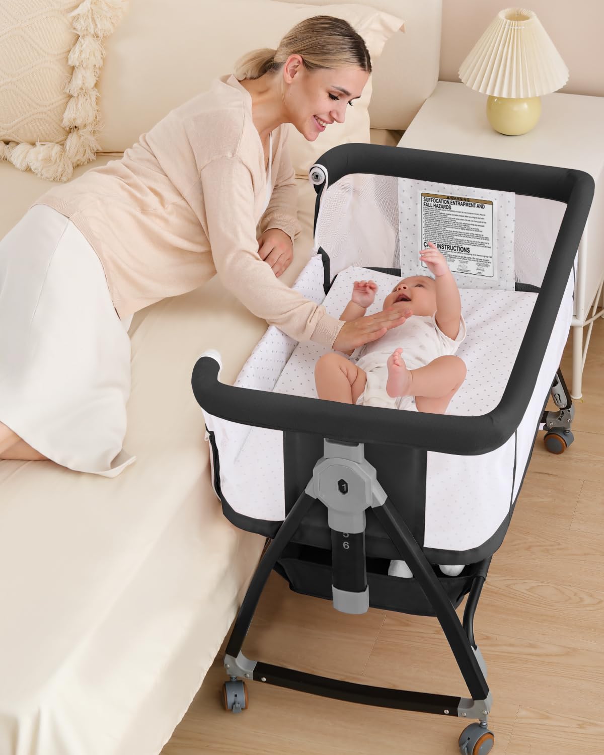 Wayfong bassinet mesh-breathable black emphasizes breathable mesh for airy sleep and easy monitoring.