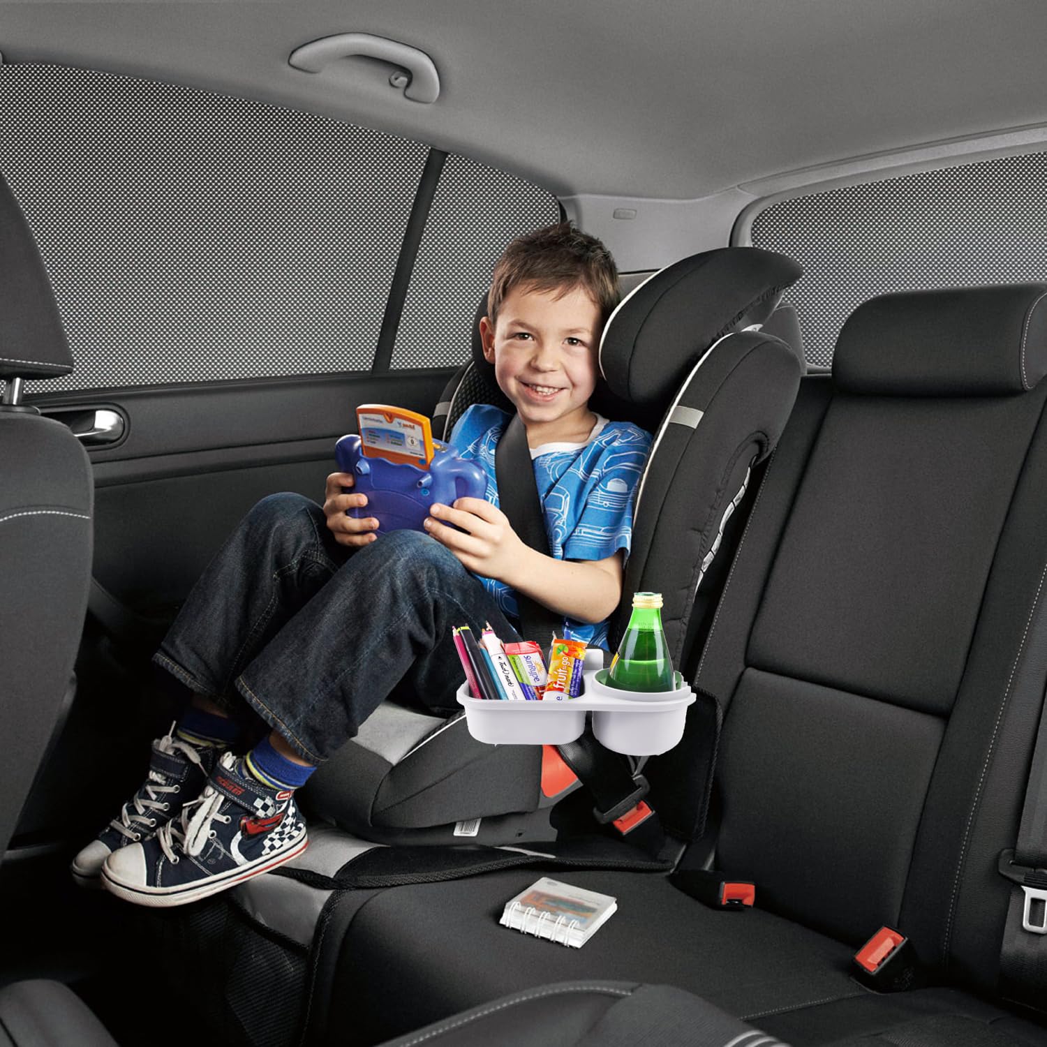 WedFeir SnackPod package content includes cup holder with snacks tray